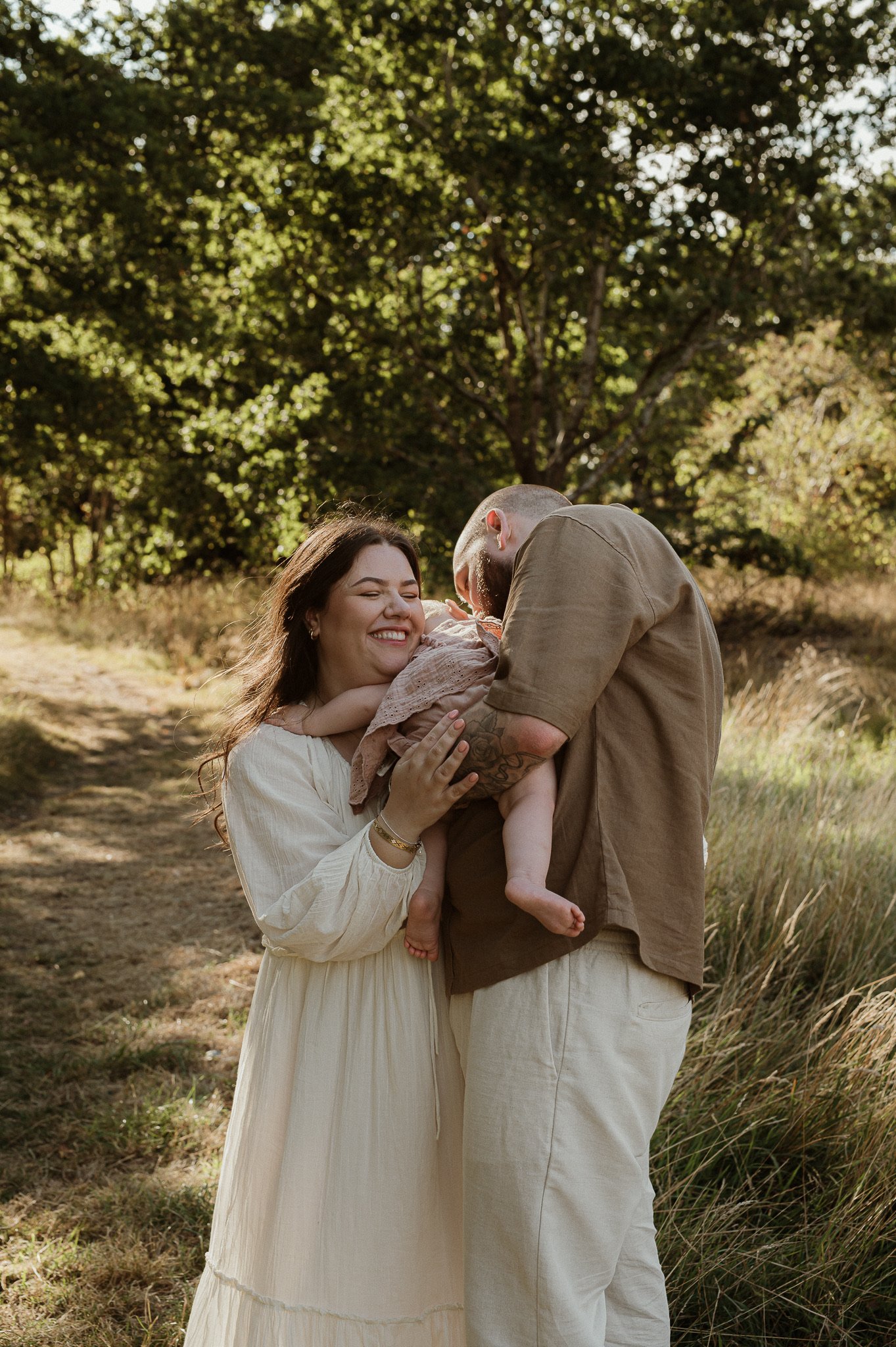 theUNTOLDphoto worcestershire outdoor family milestone photographer