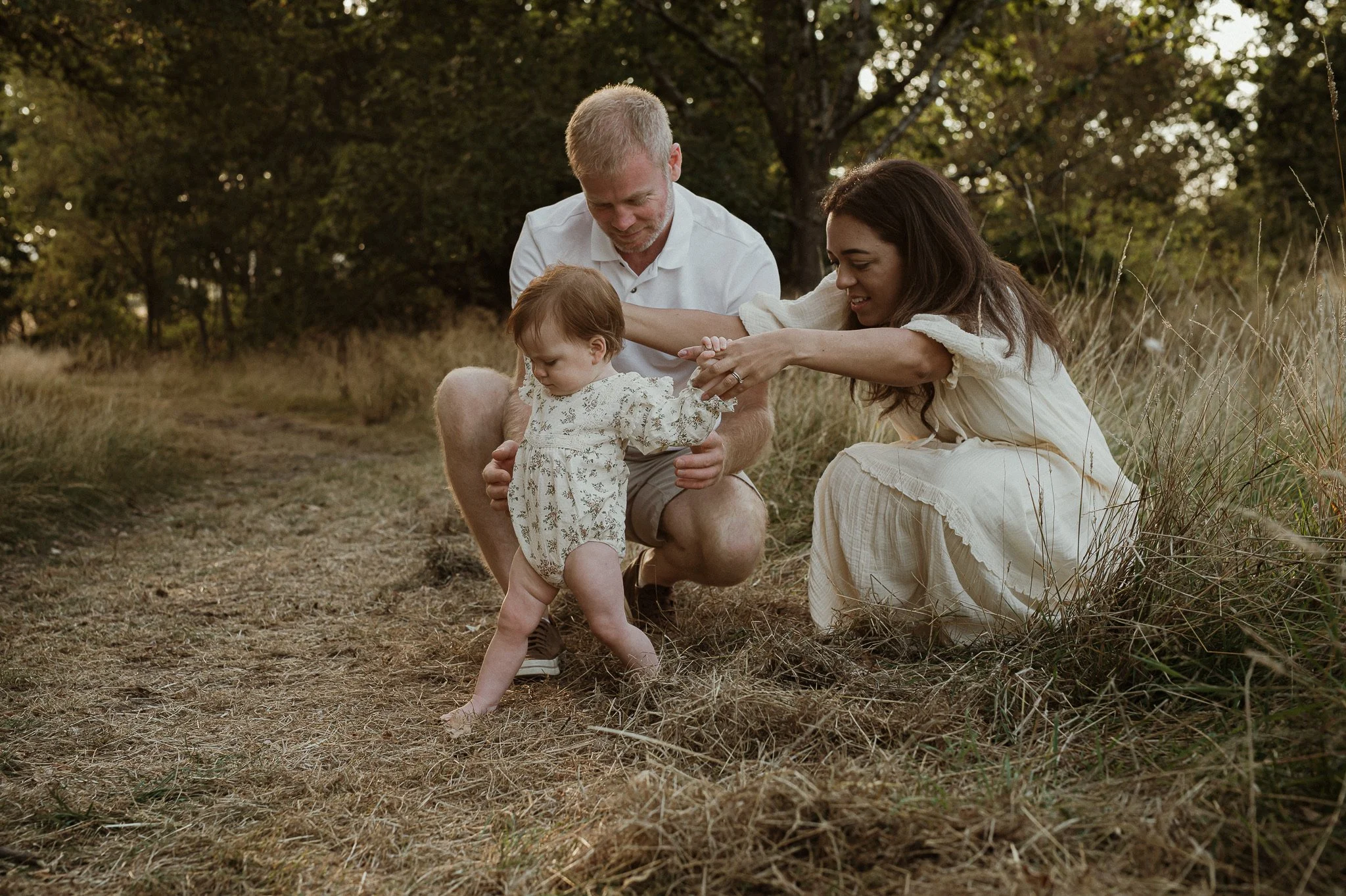 theUNTOLDphoto worcestershire outdoor family milestone photographer