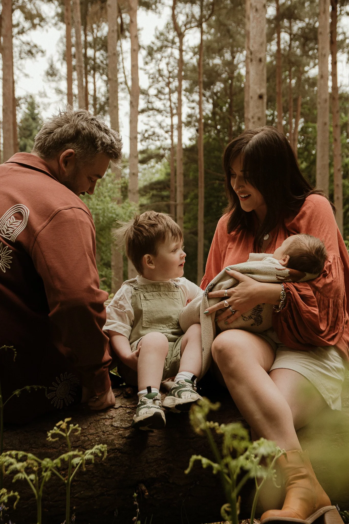 theUNTOLDphoto worcestershire outdoor newborn photographer