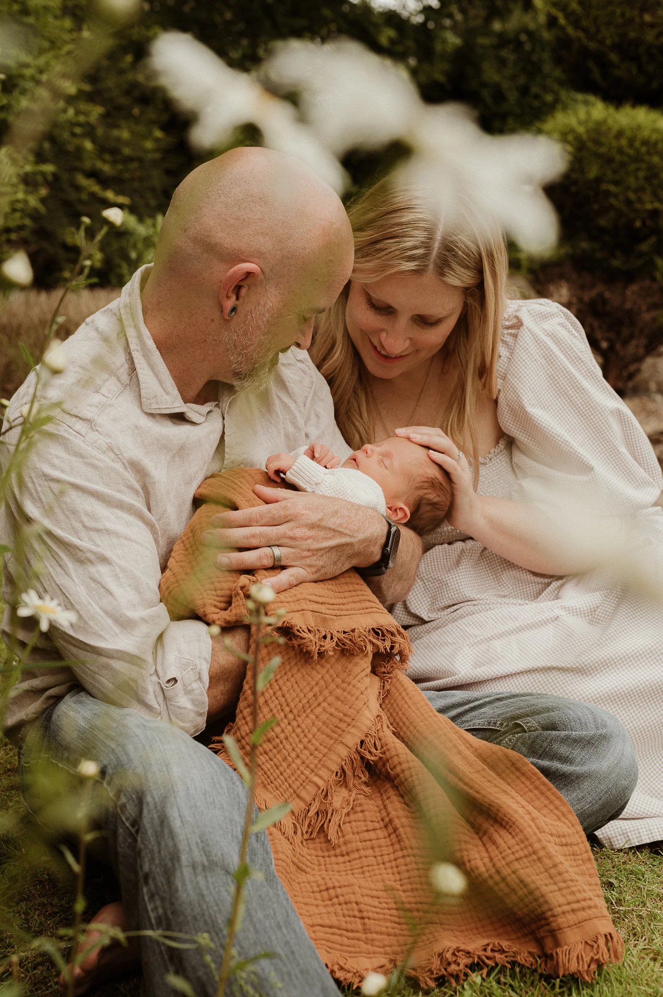 theUNTOLDphoto worcestershire outdoor newborn photographer