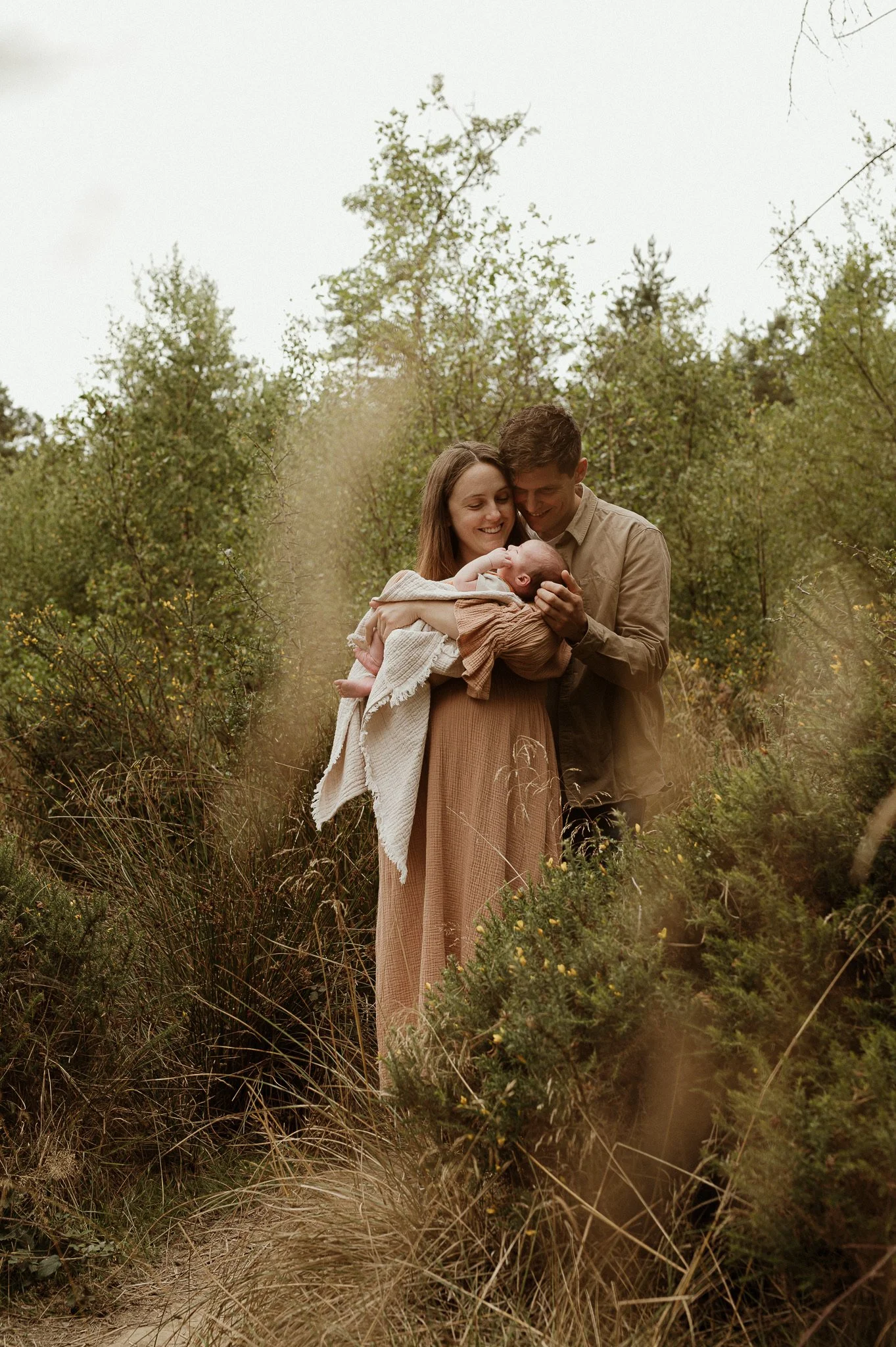 theUNTOLDphoto worcestershire outdoor newborn photographer