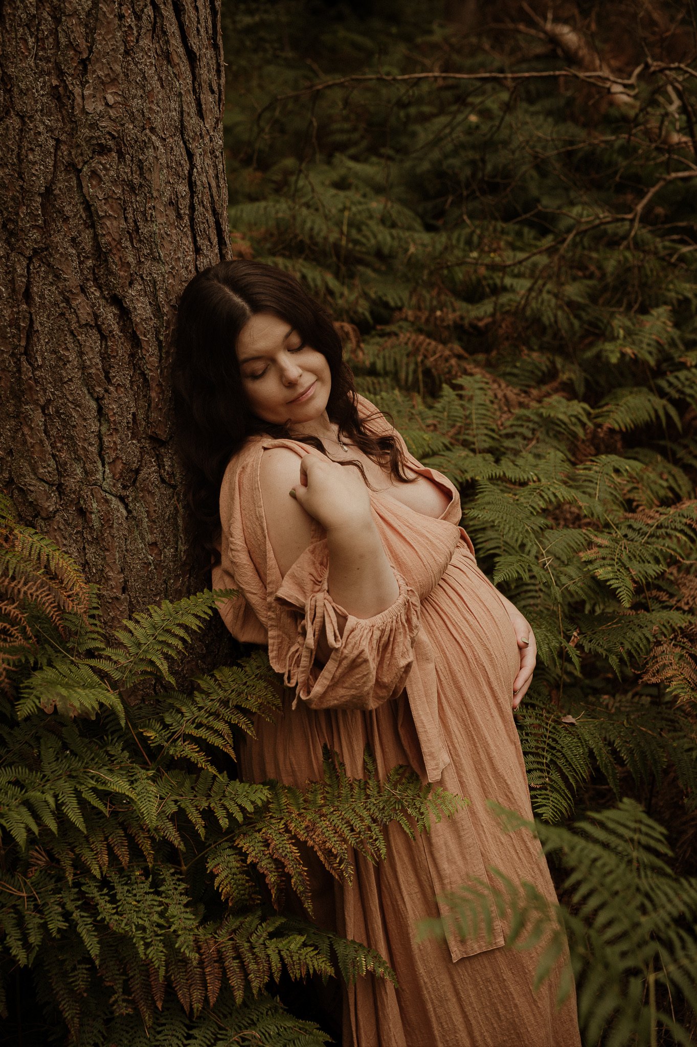 theUNTOLDphoto worcestershire outdoor maternity photography session