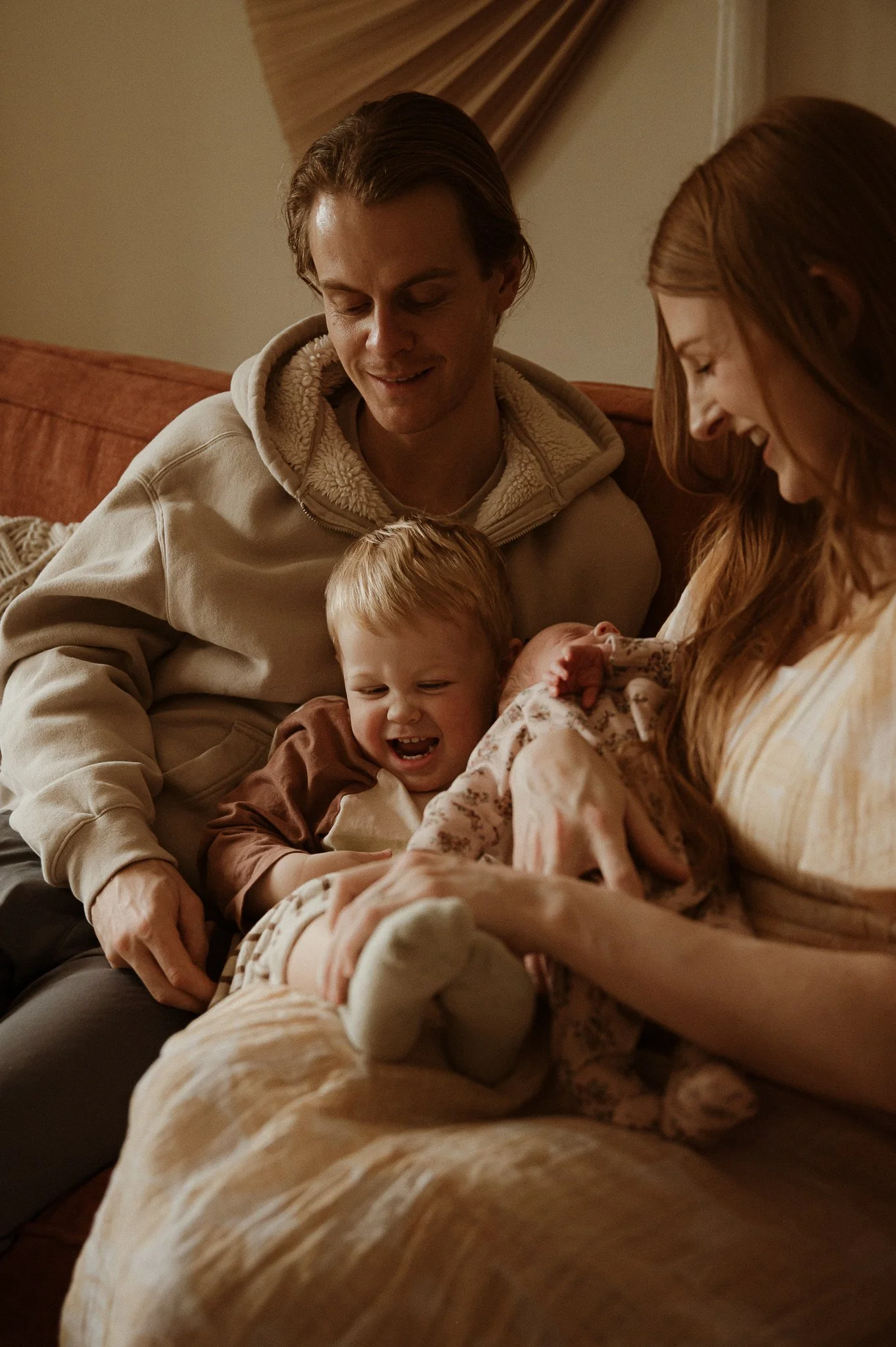 theUNTOLDphoto worcestershire newborn family photographer