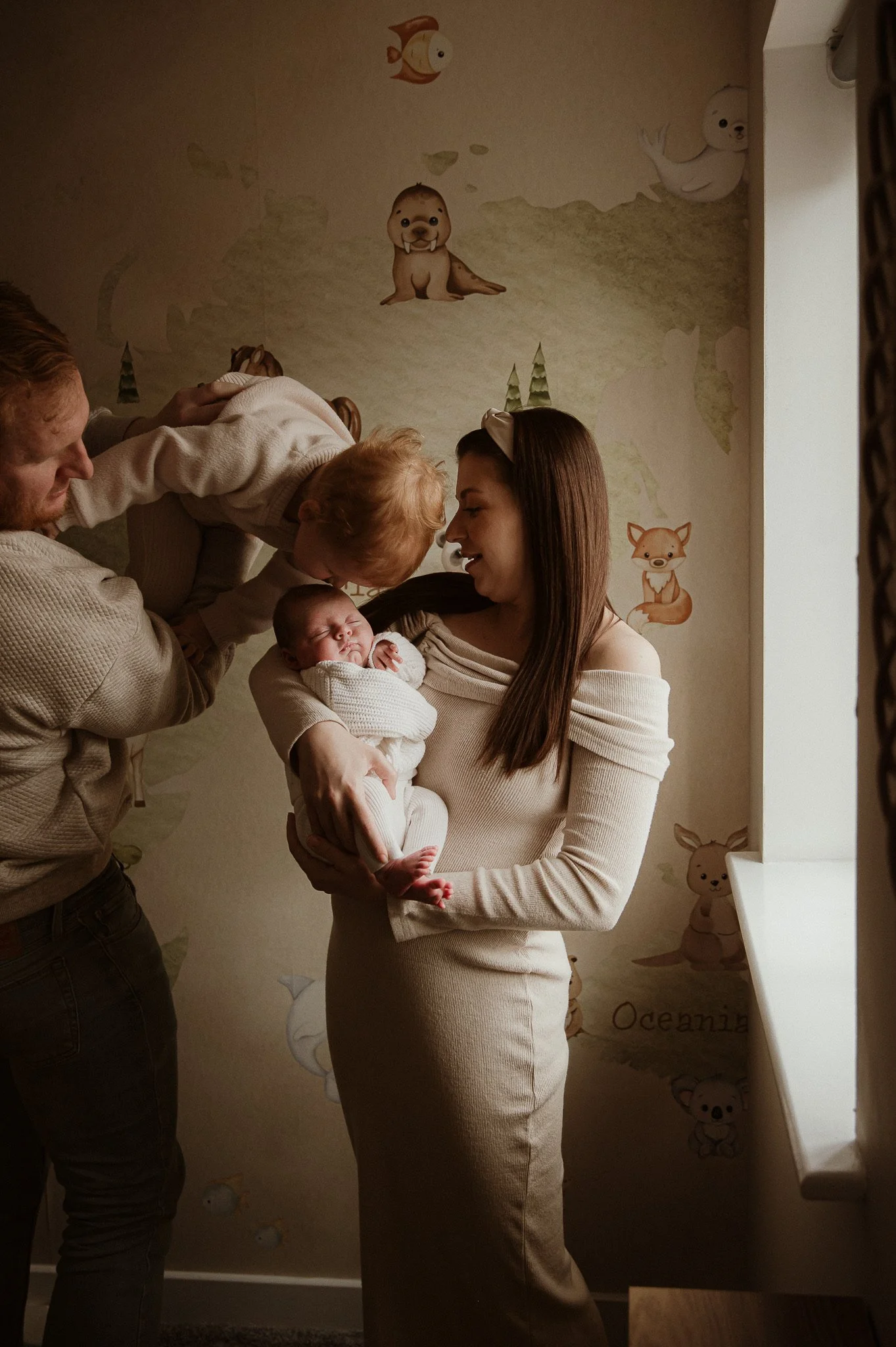 theUNTOLDphoto worcestershire in-home newborn family photographer