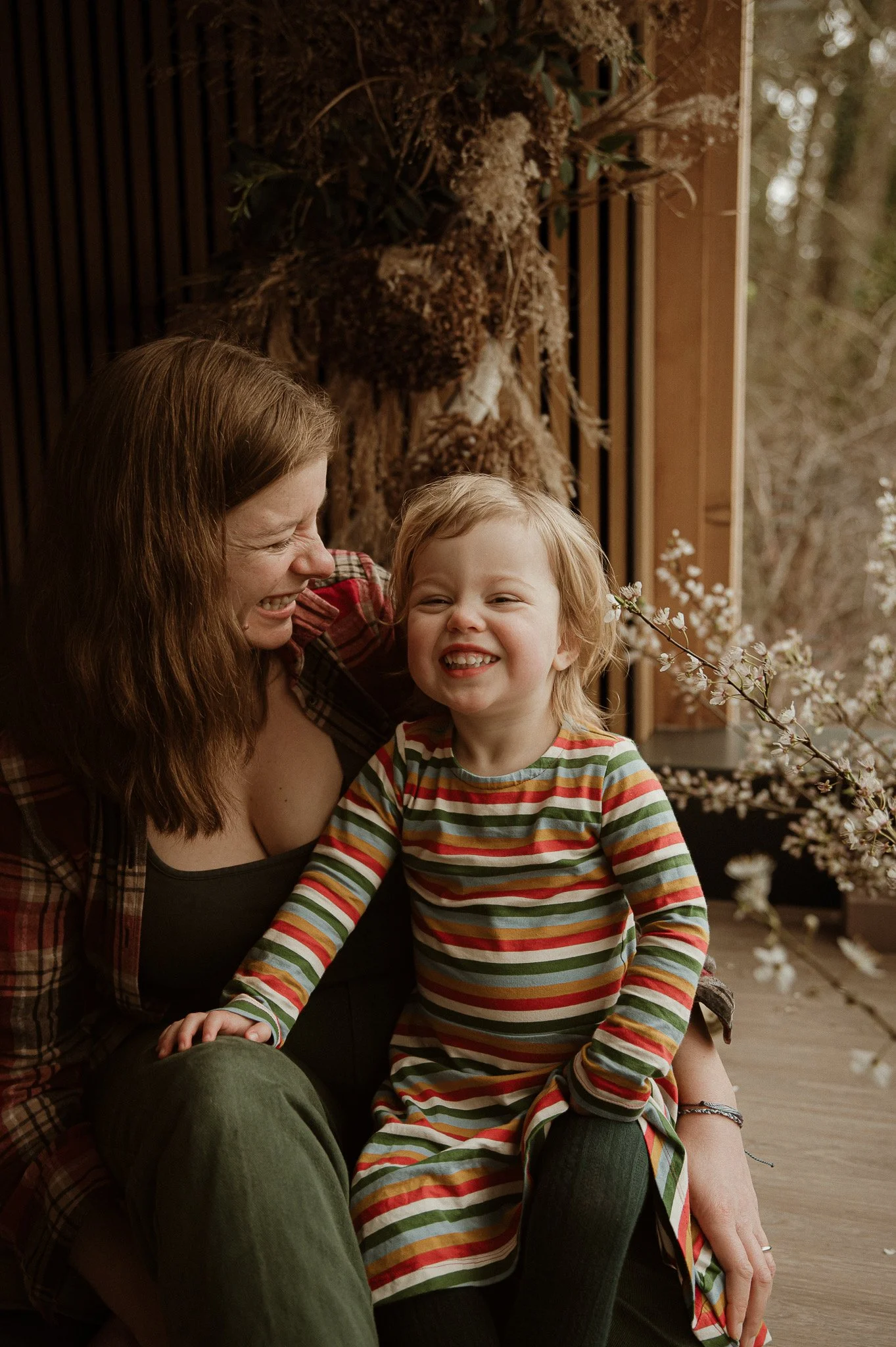 theUNTOLDphoto Worcestershire motherhood family photographer