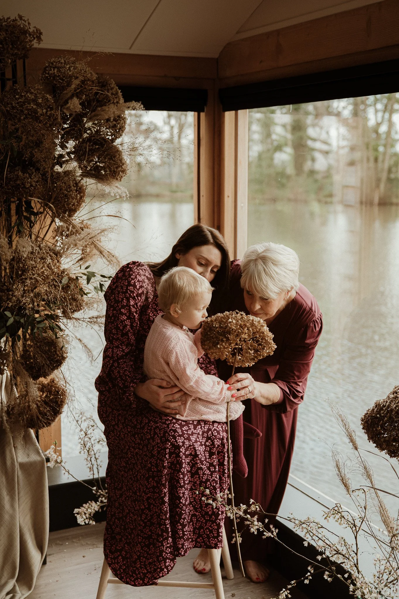 theUNTOLDphoto Worcestershire motherhood family photographer