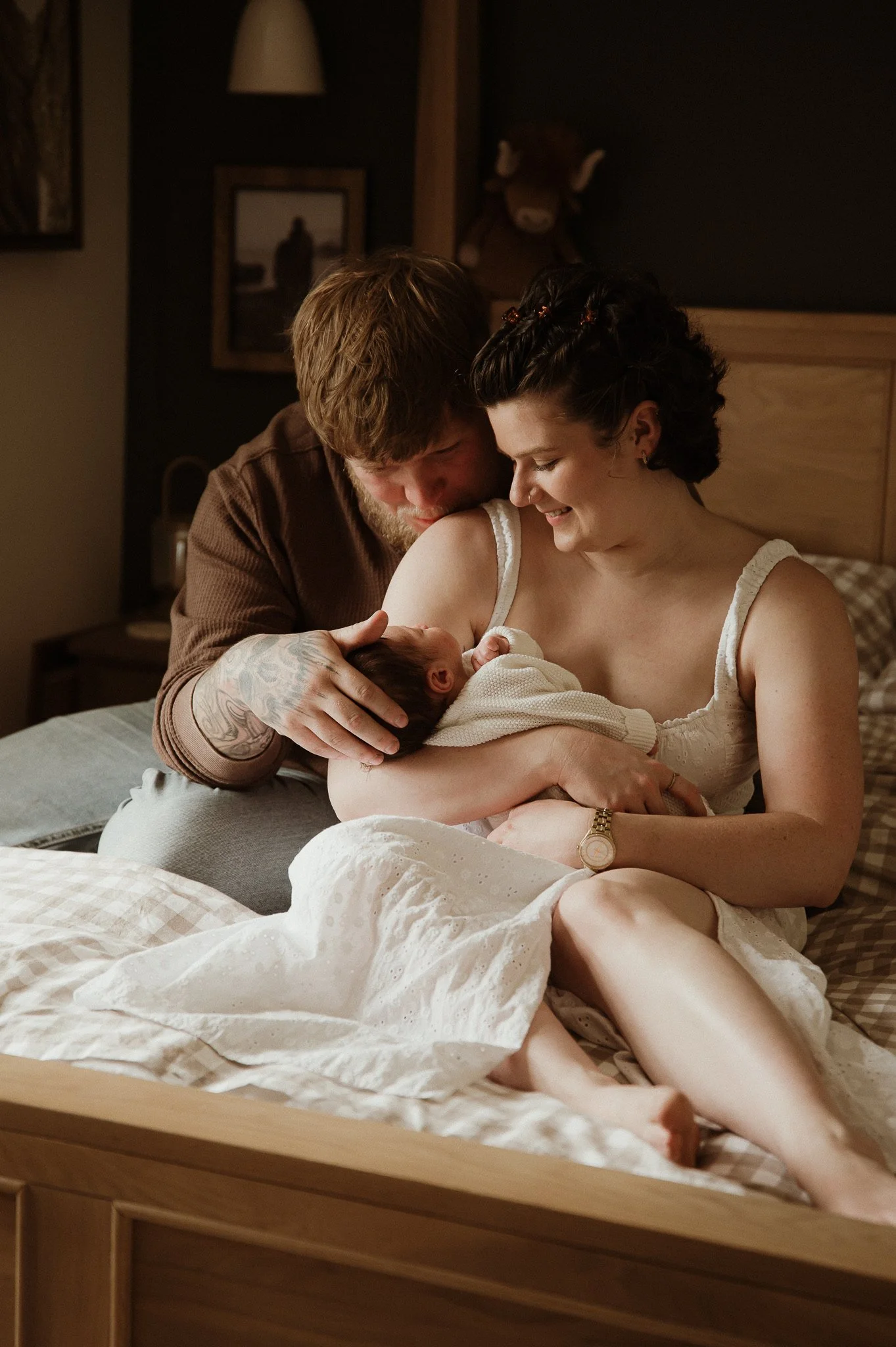theUNTOLDphoto worcestershire in-home newborn family photographer