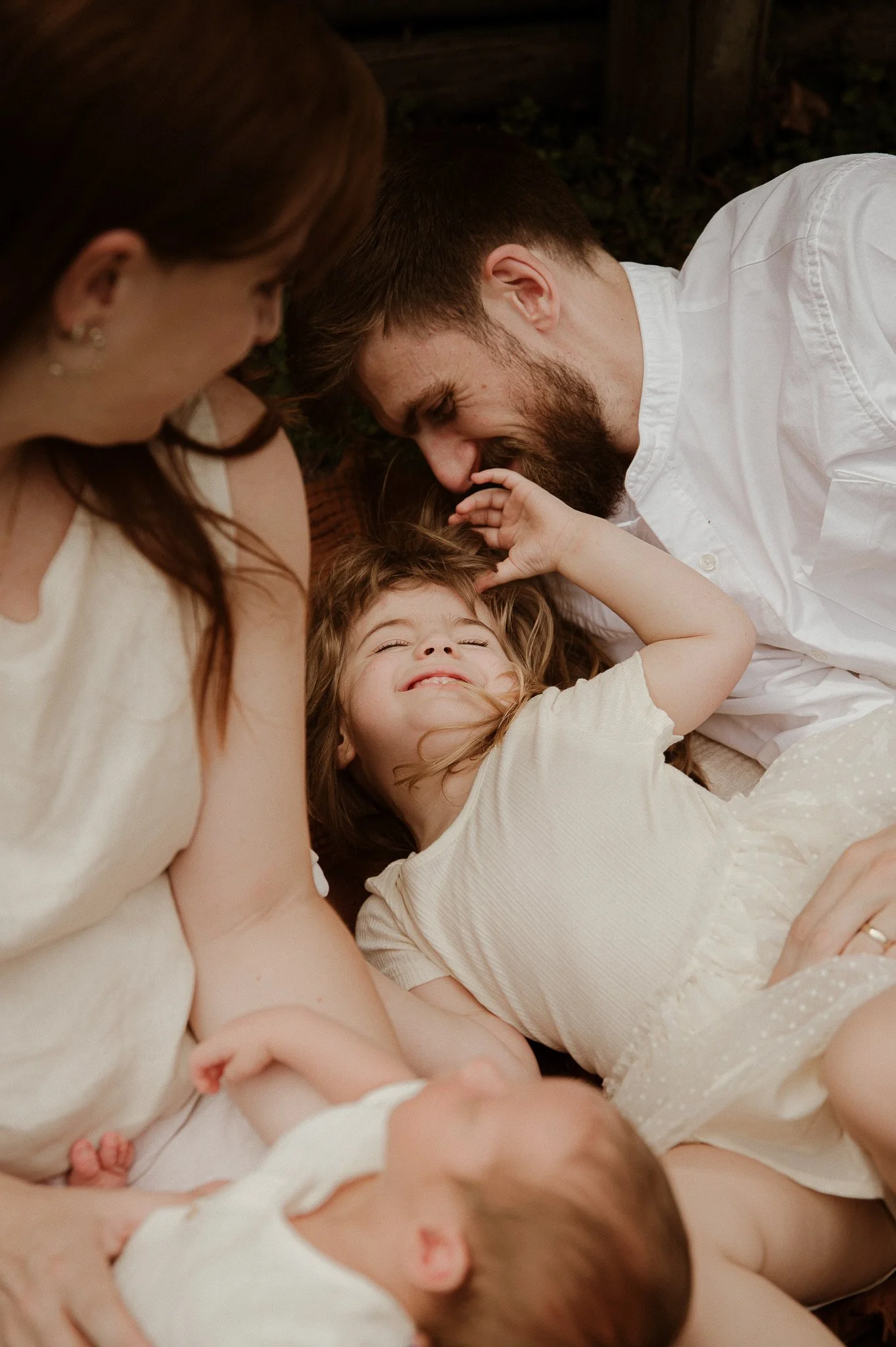 theUNTOLDphoto worcestershire in-home newborn family photographer