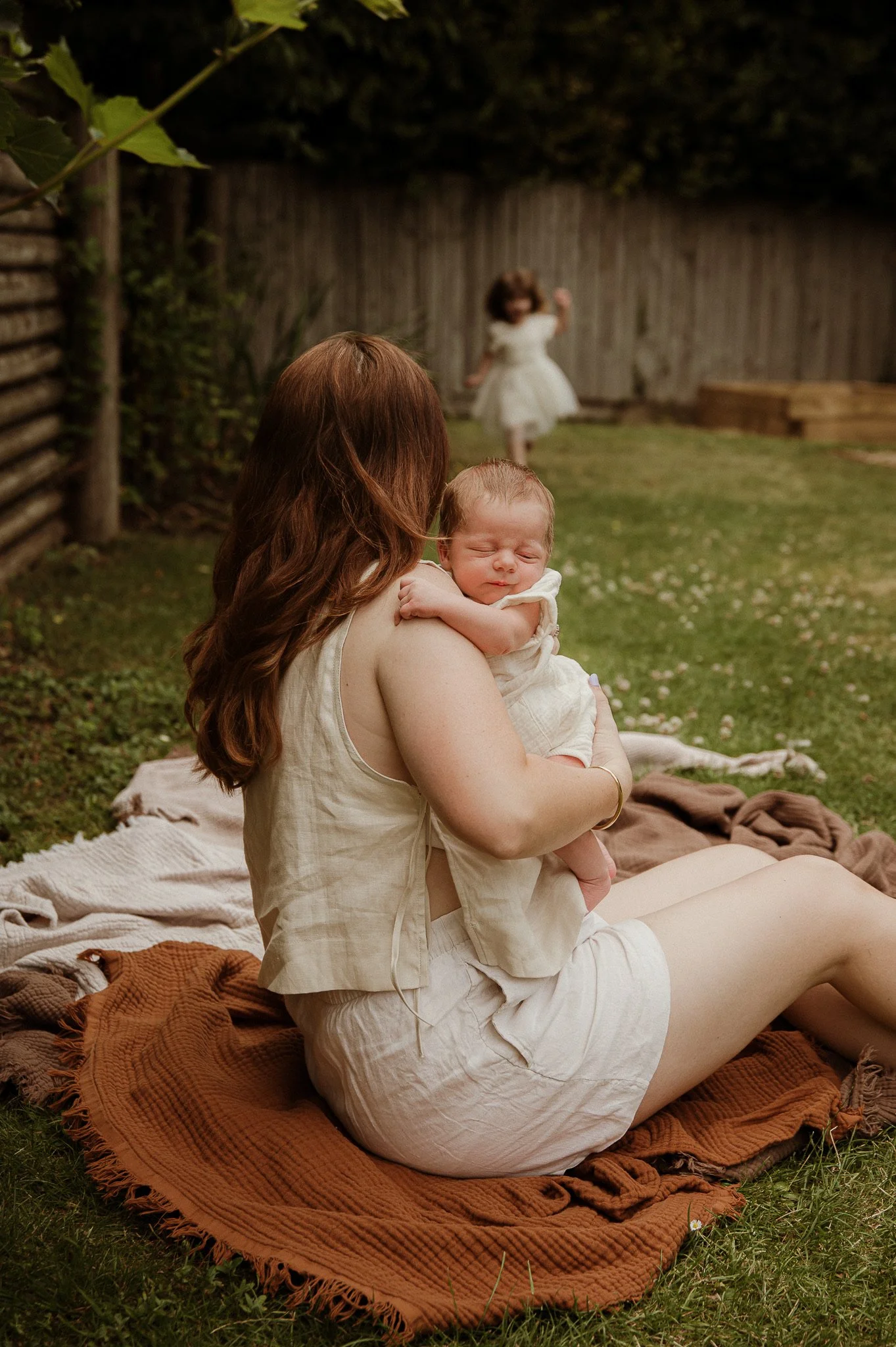 theUNTOLDphoto worcestershire in-home newborn family photographer
