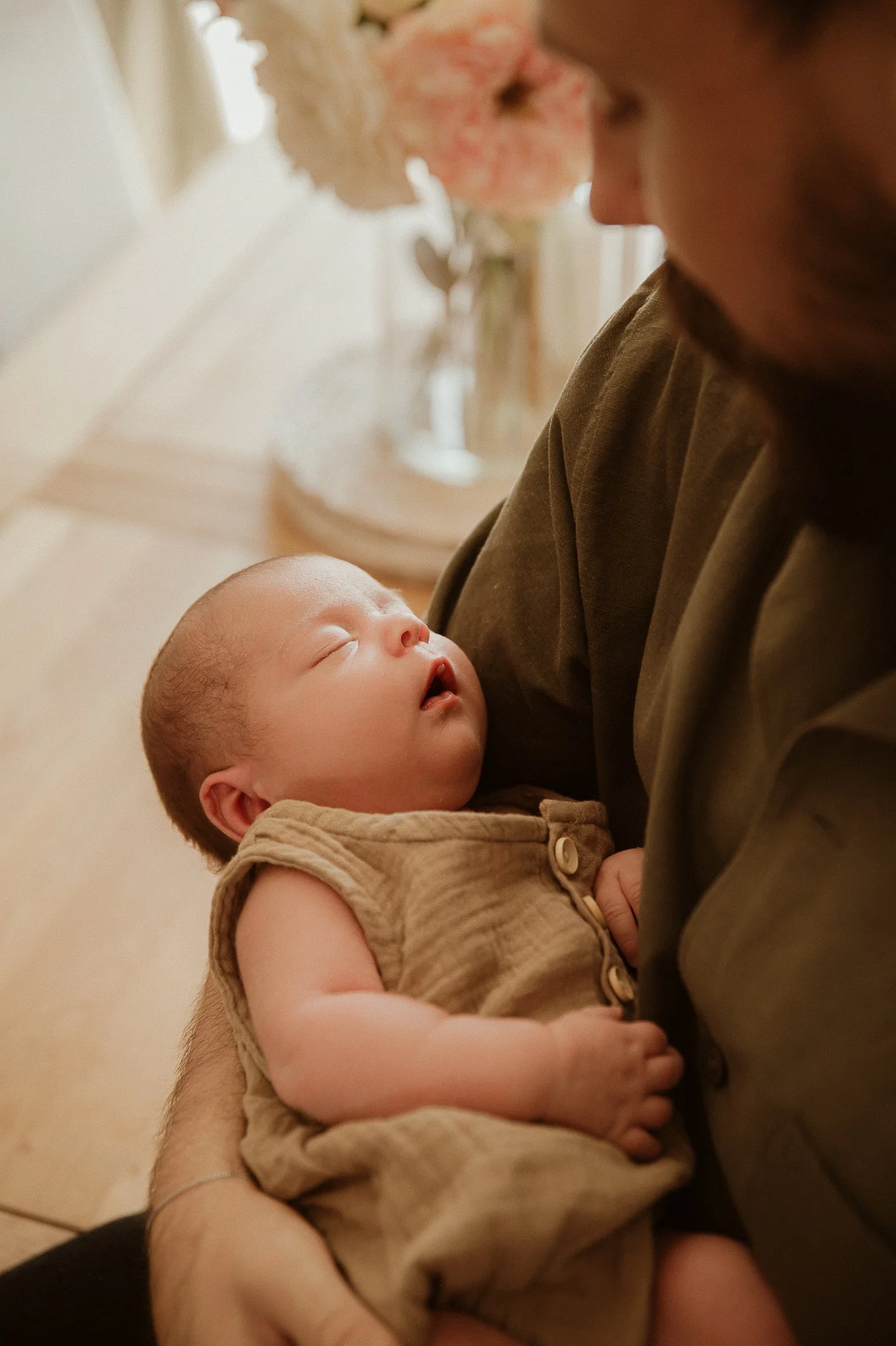 theUNTOLDphoto worcestershire in-home newborn family photographer