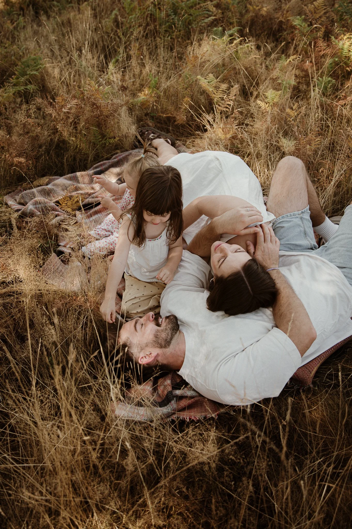 theUNTOLDphoto worcestershire outdoor family photographer