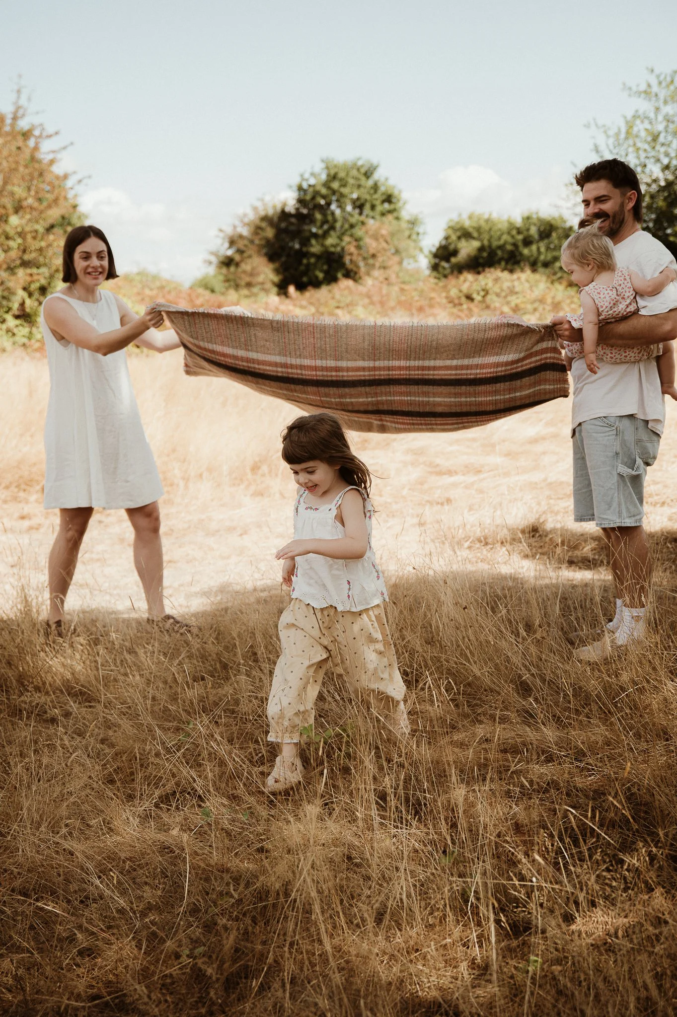 theUNTOLDphoto worcestershire outdoor family photographer