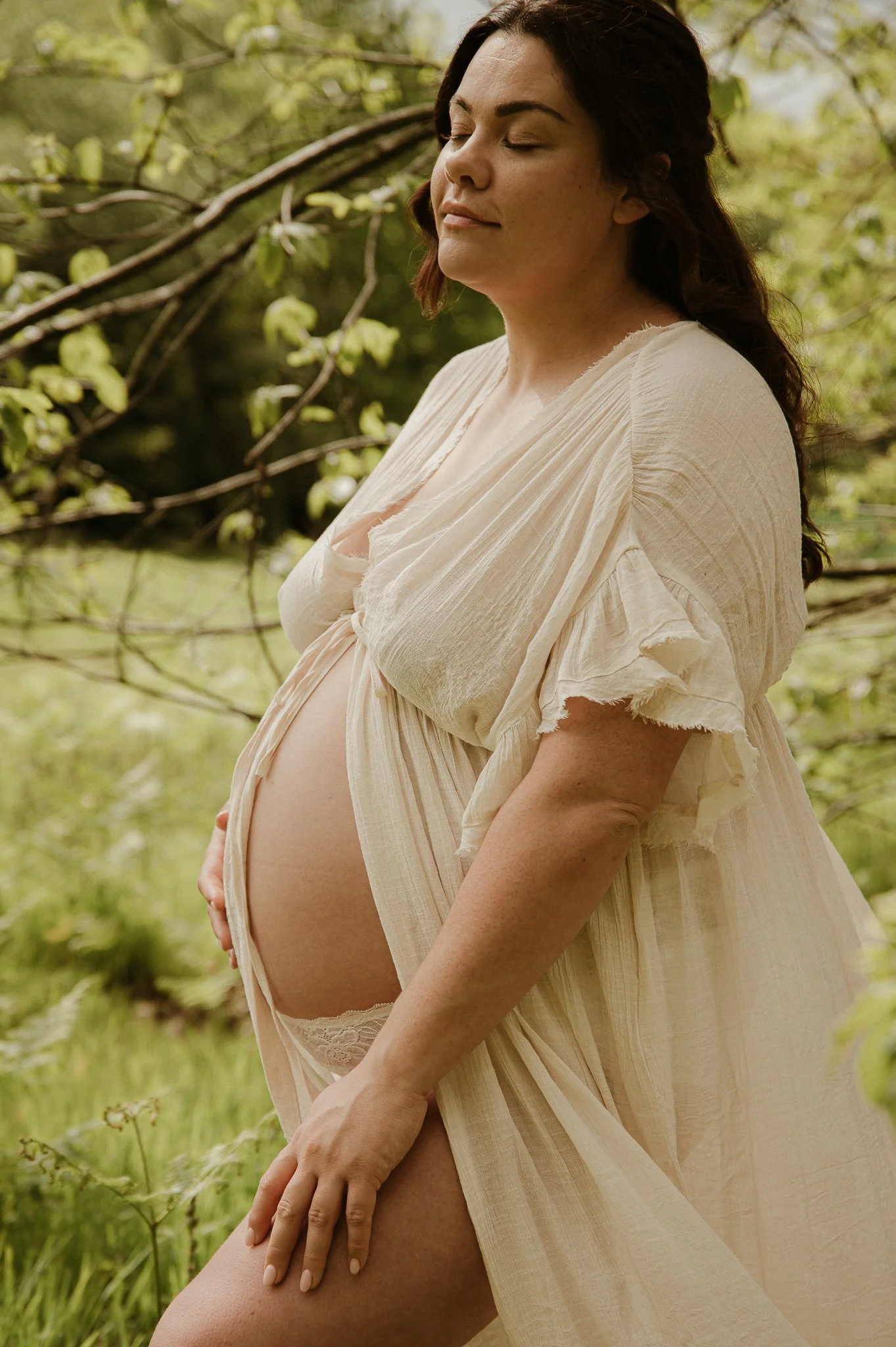 theUNTOLDphoto worcestershire outdoor lifestyle maternity photographer