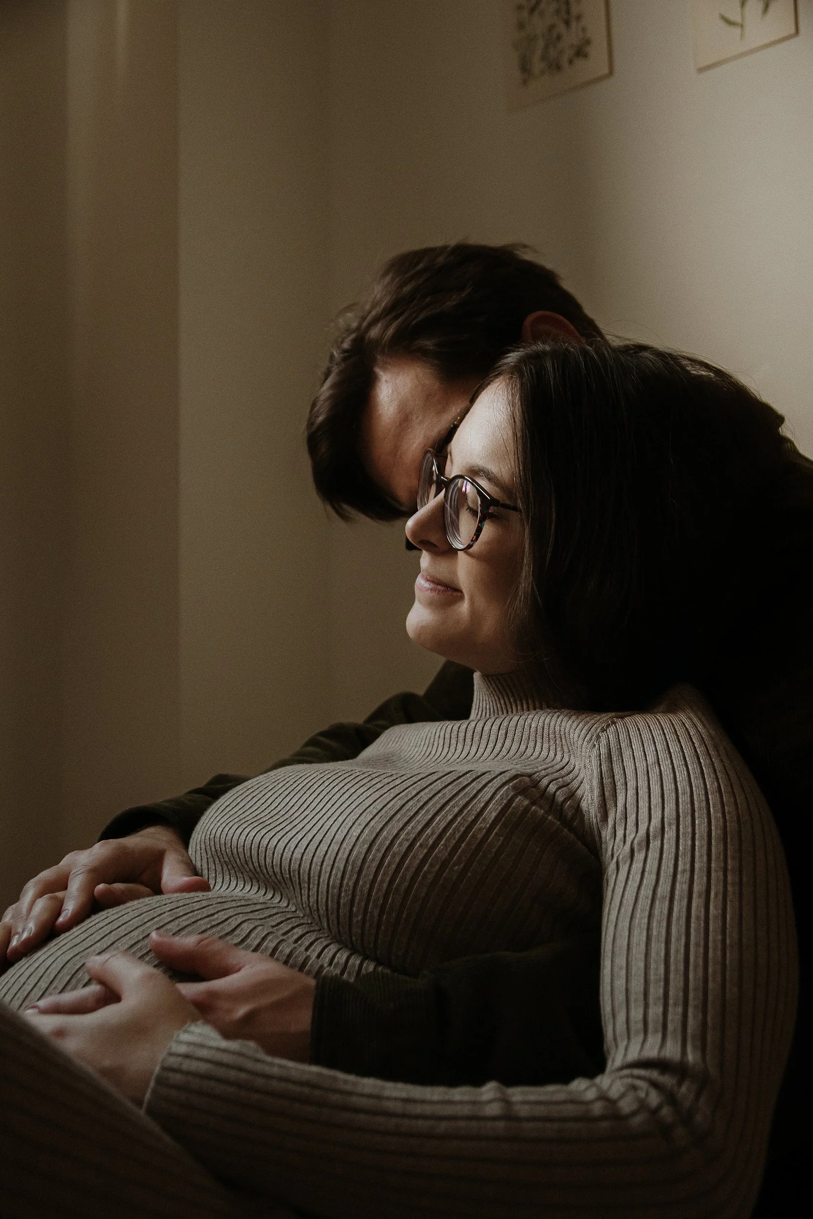 theUNTOLDphoto worcestershire in-home maternity photographer