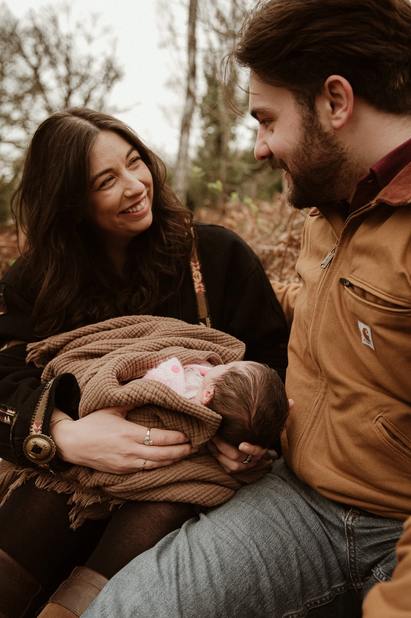 theUNTOLDphoto worcestershire outdoor newborn family photographer