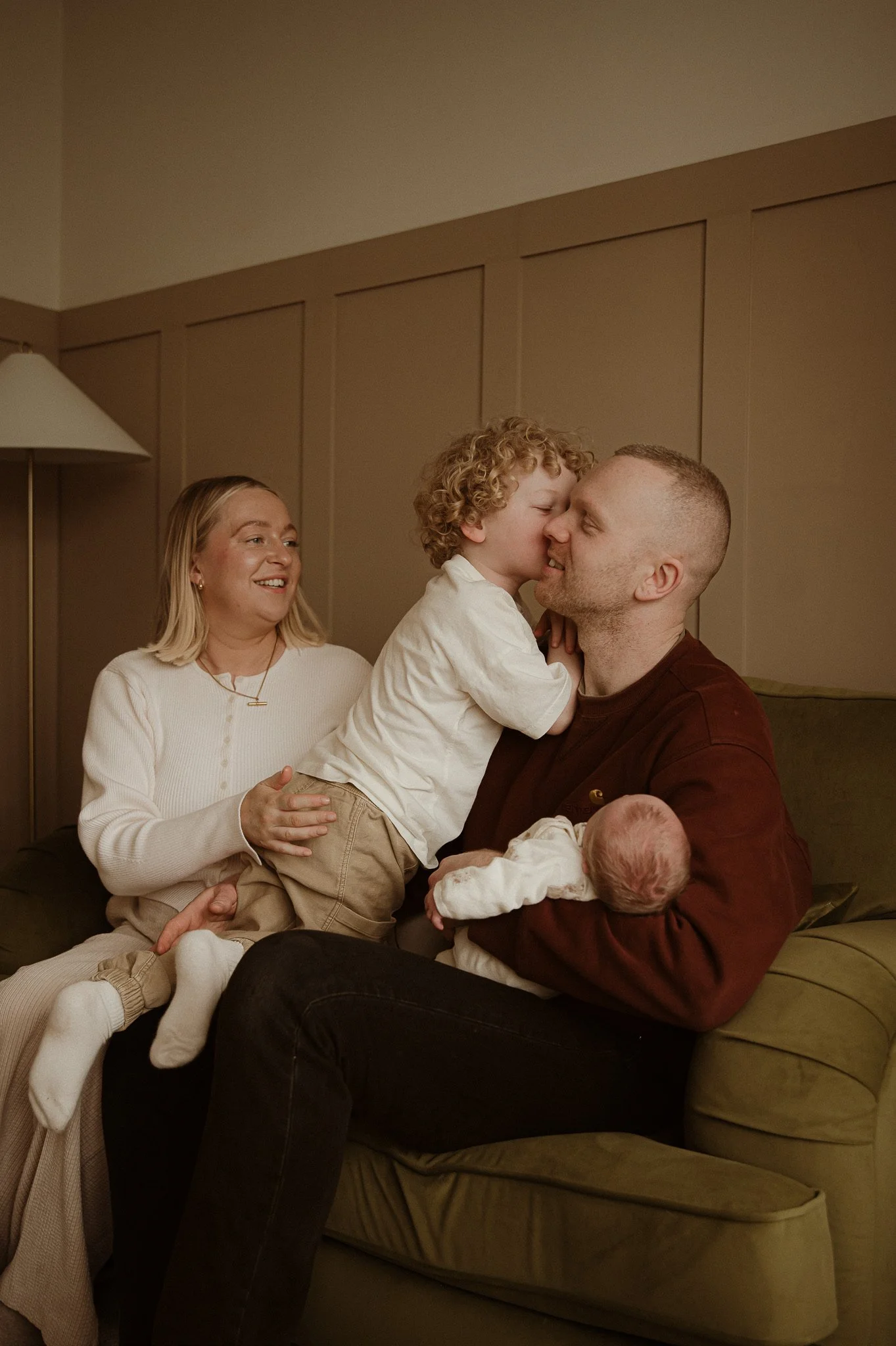 theUNTOLDphoto worcestershire newborn family photographer