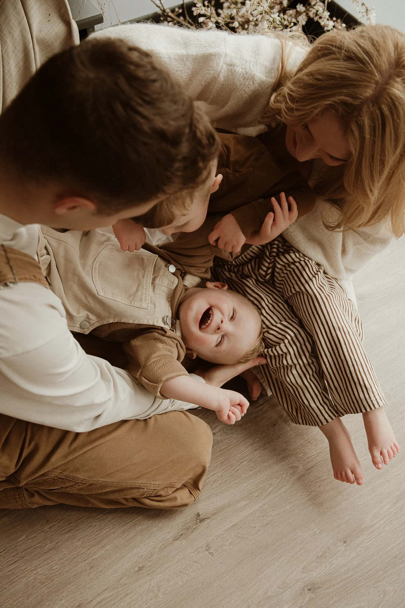 theUNTOLDphoto Worcestershire motherhood family photographer