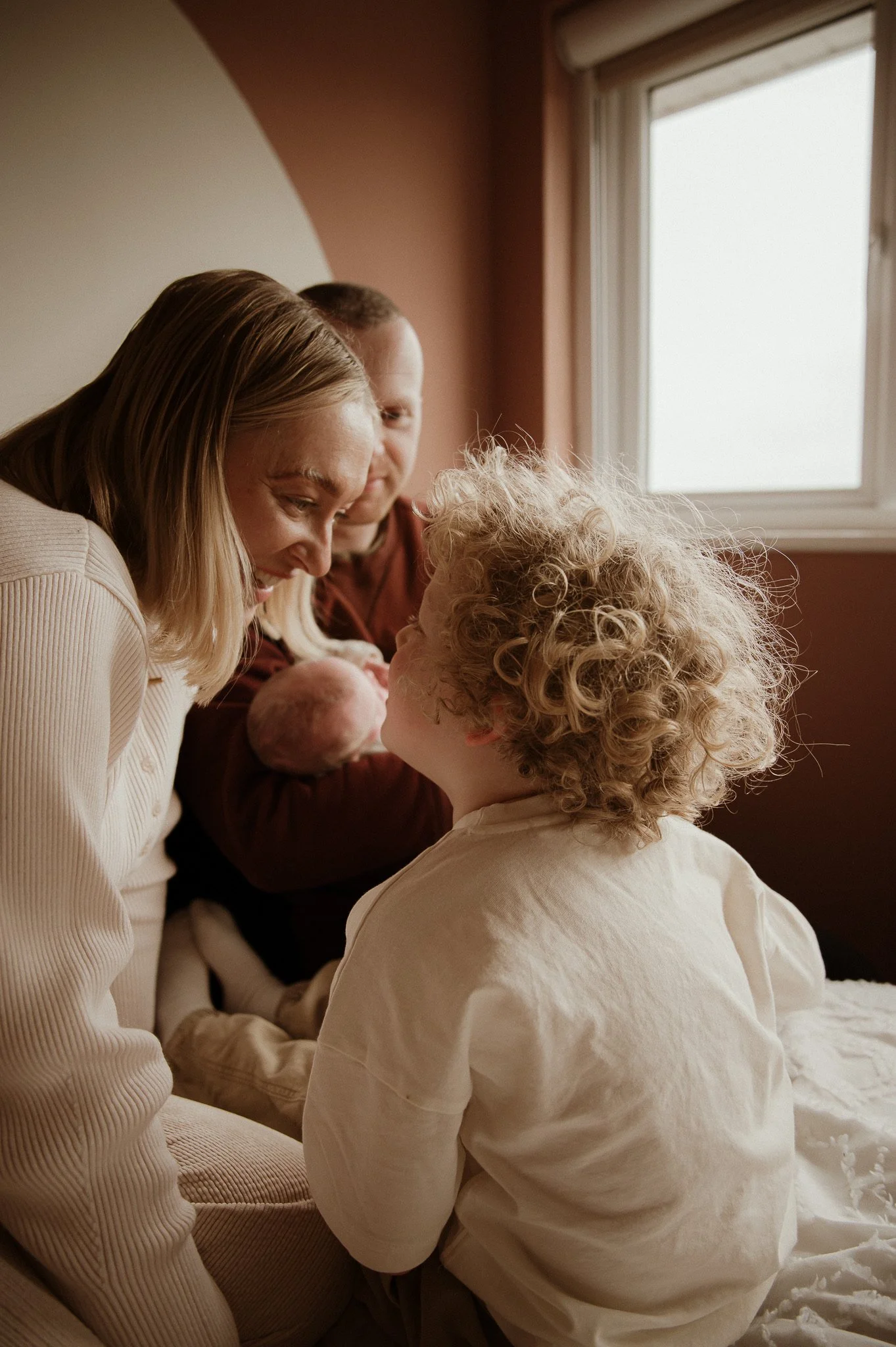theUNTOLDphoto worcestershire in-home newborn family  photographer
