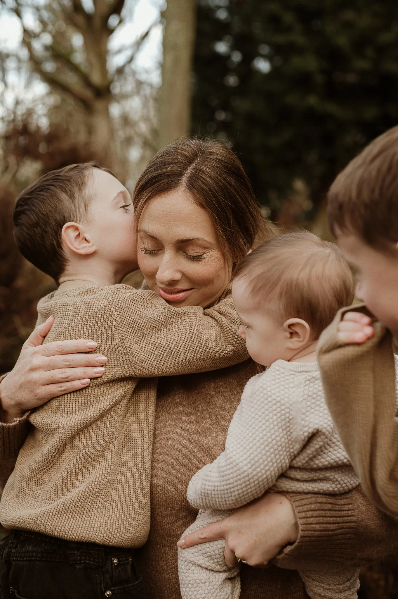 theUNTOLDphoto worcestershire natural family & newborn photographer