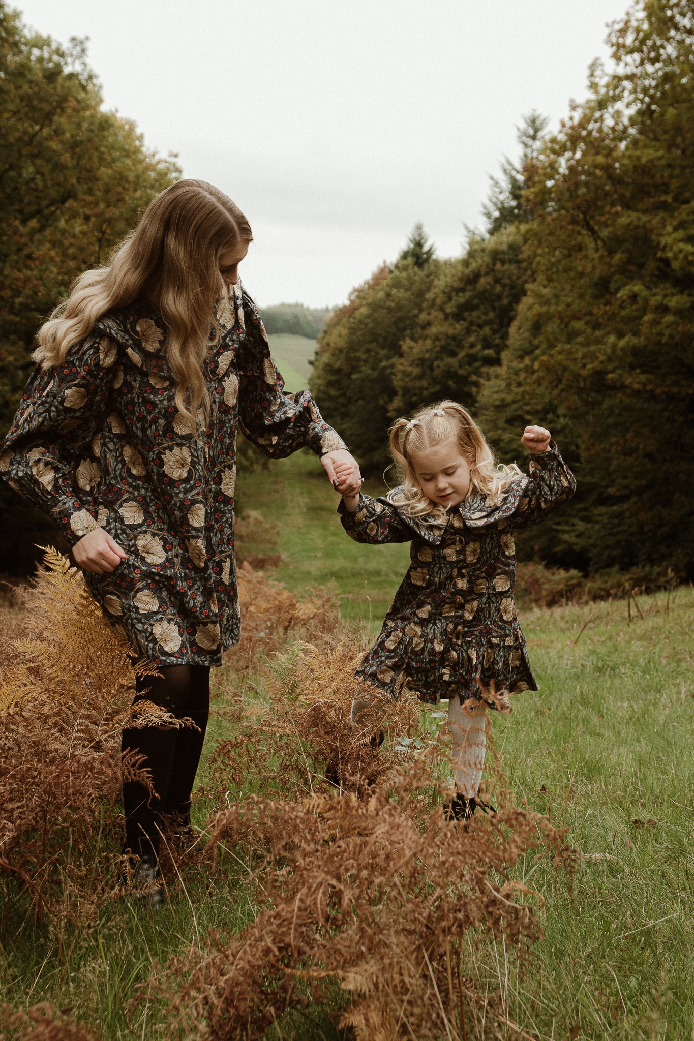 theUNTOLDphoto worcestershire outdoor family milestone photographer