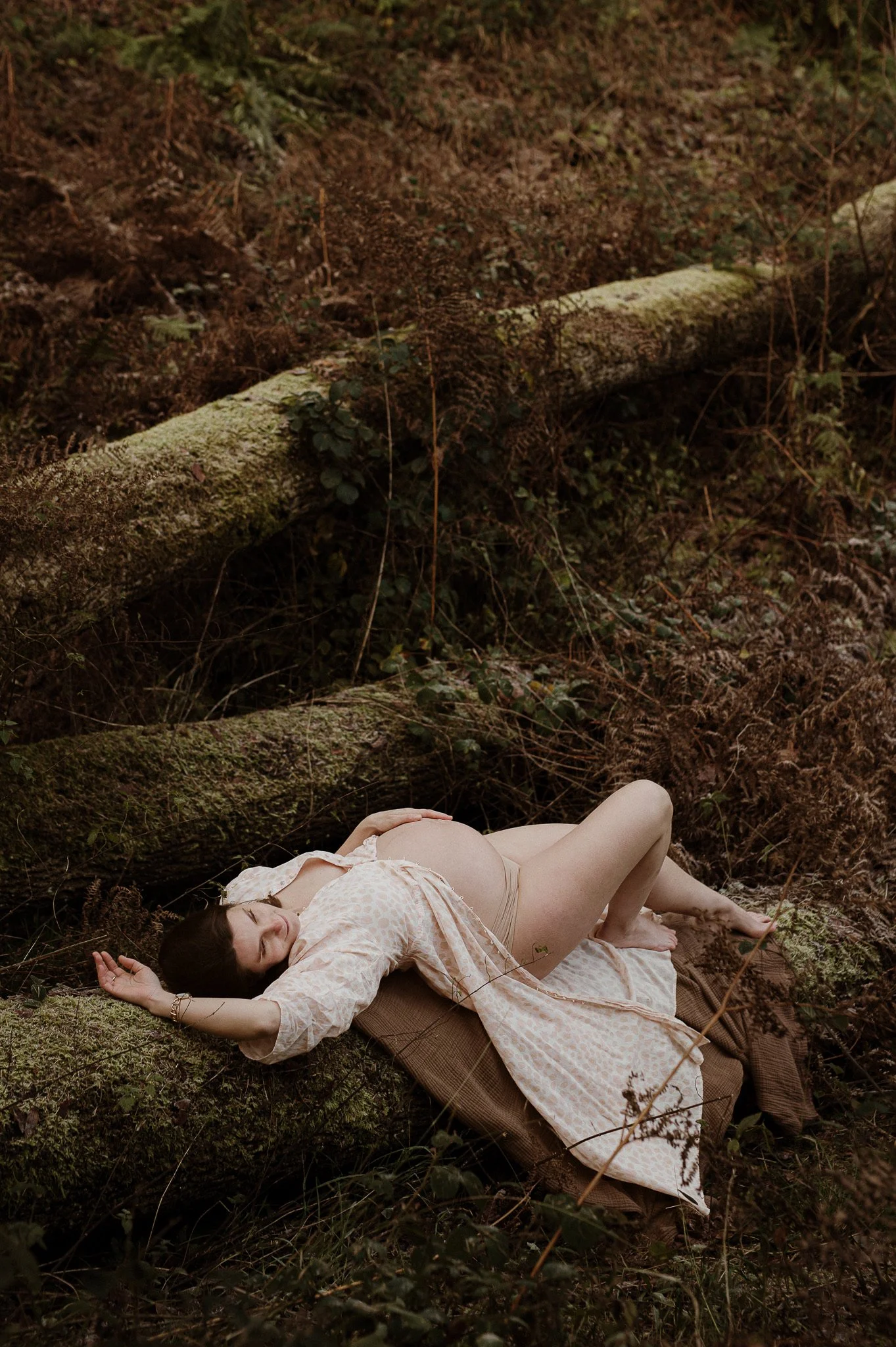 theUNTOLDphoto worcestershire outdoor maternity photography session