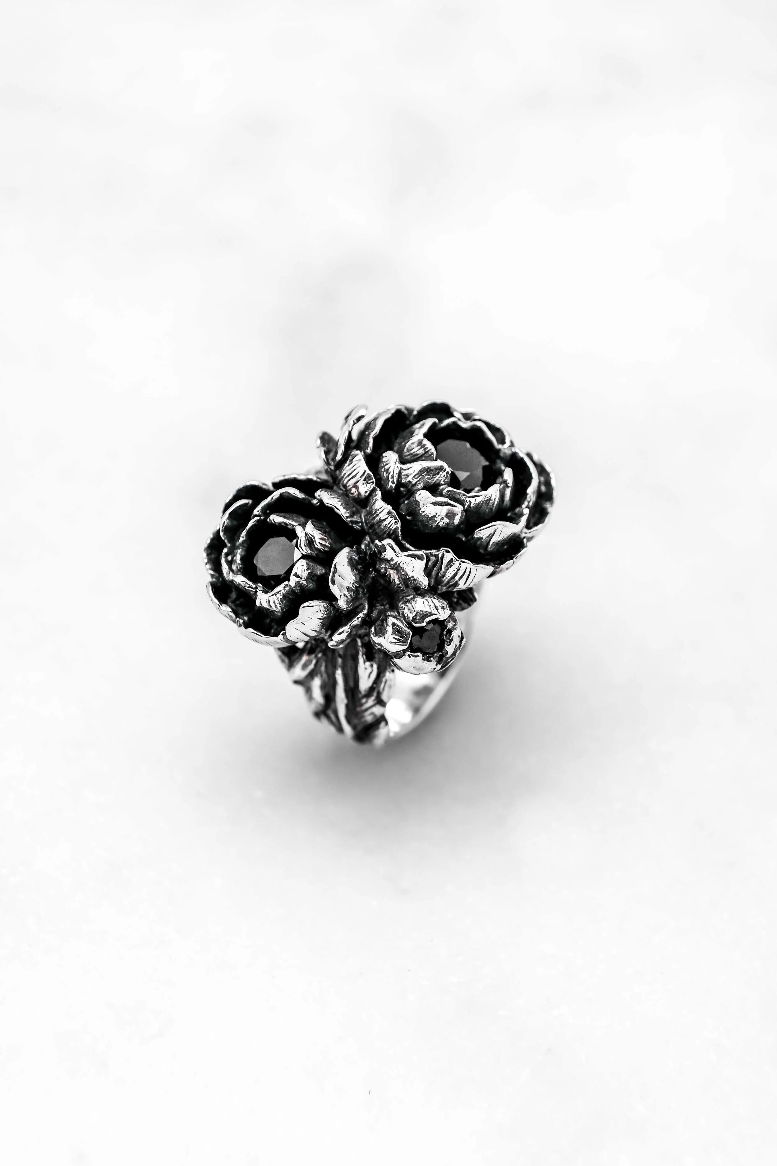 black-alchemy-peonies-ring-silver-5.jpg