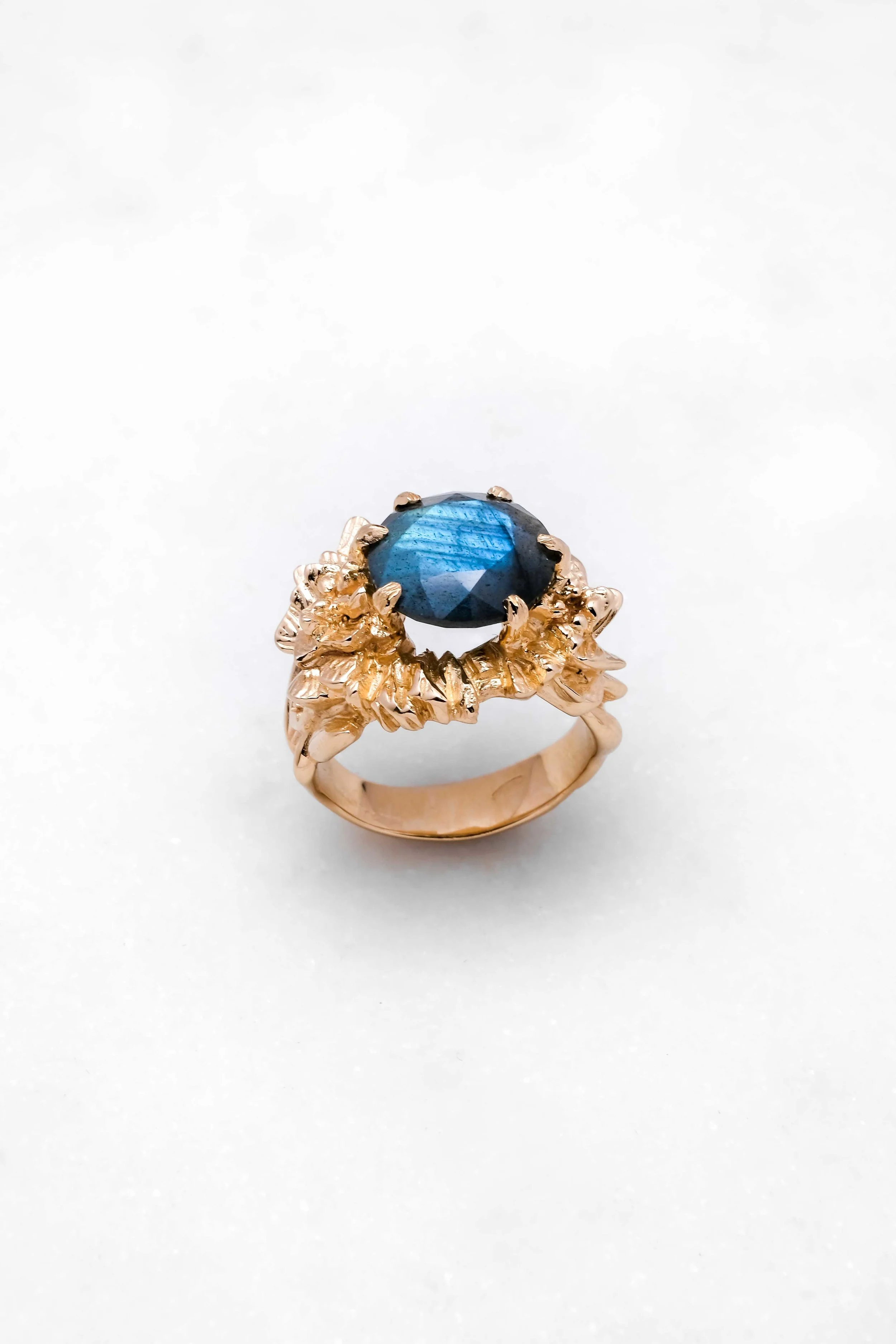 black-alchemy-nymphea-ring-gold-labradorite-6.jpg