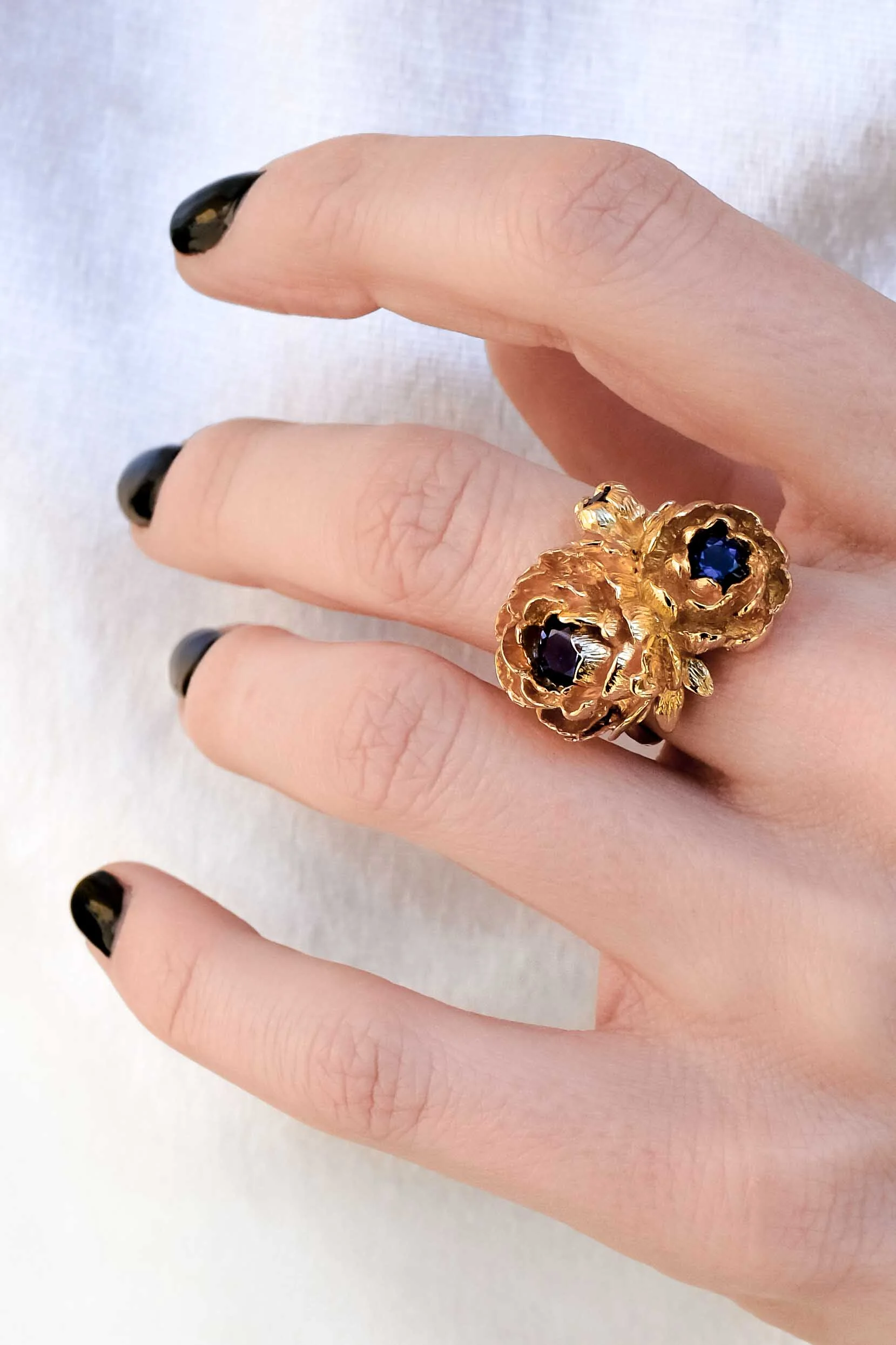 black-alchemy-peonies-ring-gold-1-5.jpg