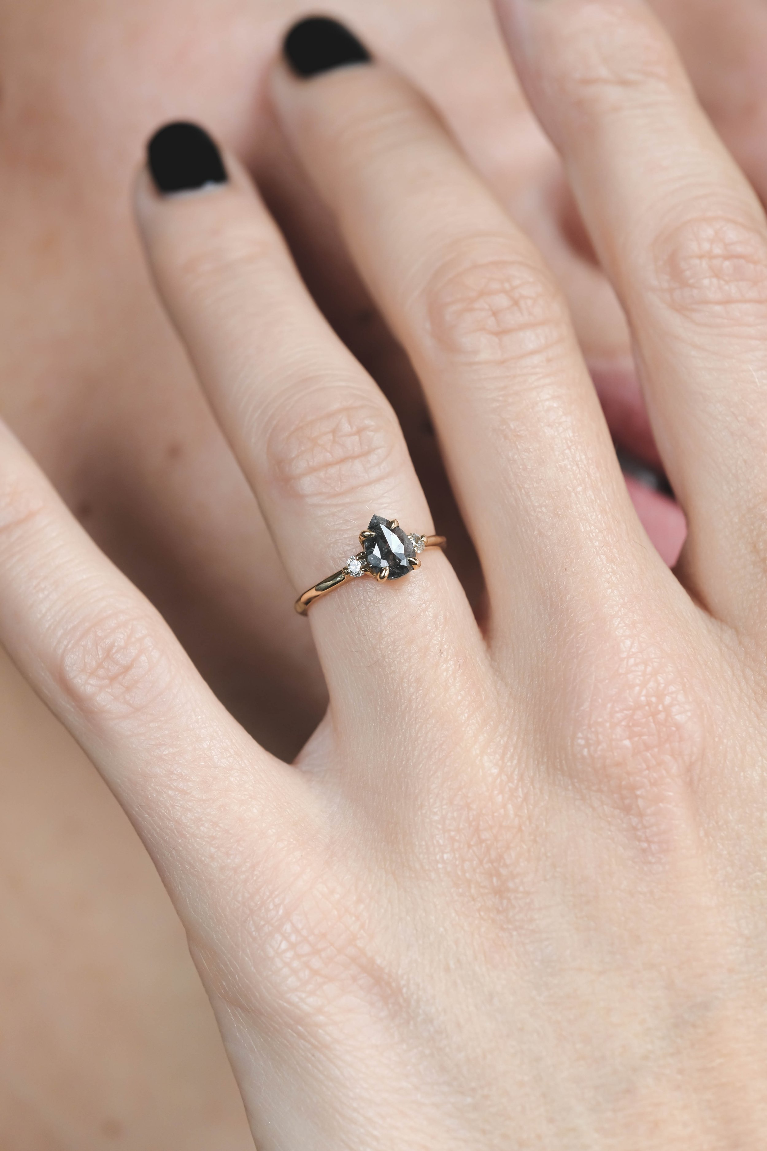 the-black-alchemy-jewelry-alchemia-ring-salt-and-pepper-diamond-5.jpg