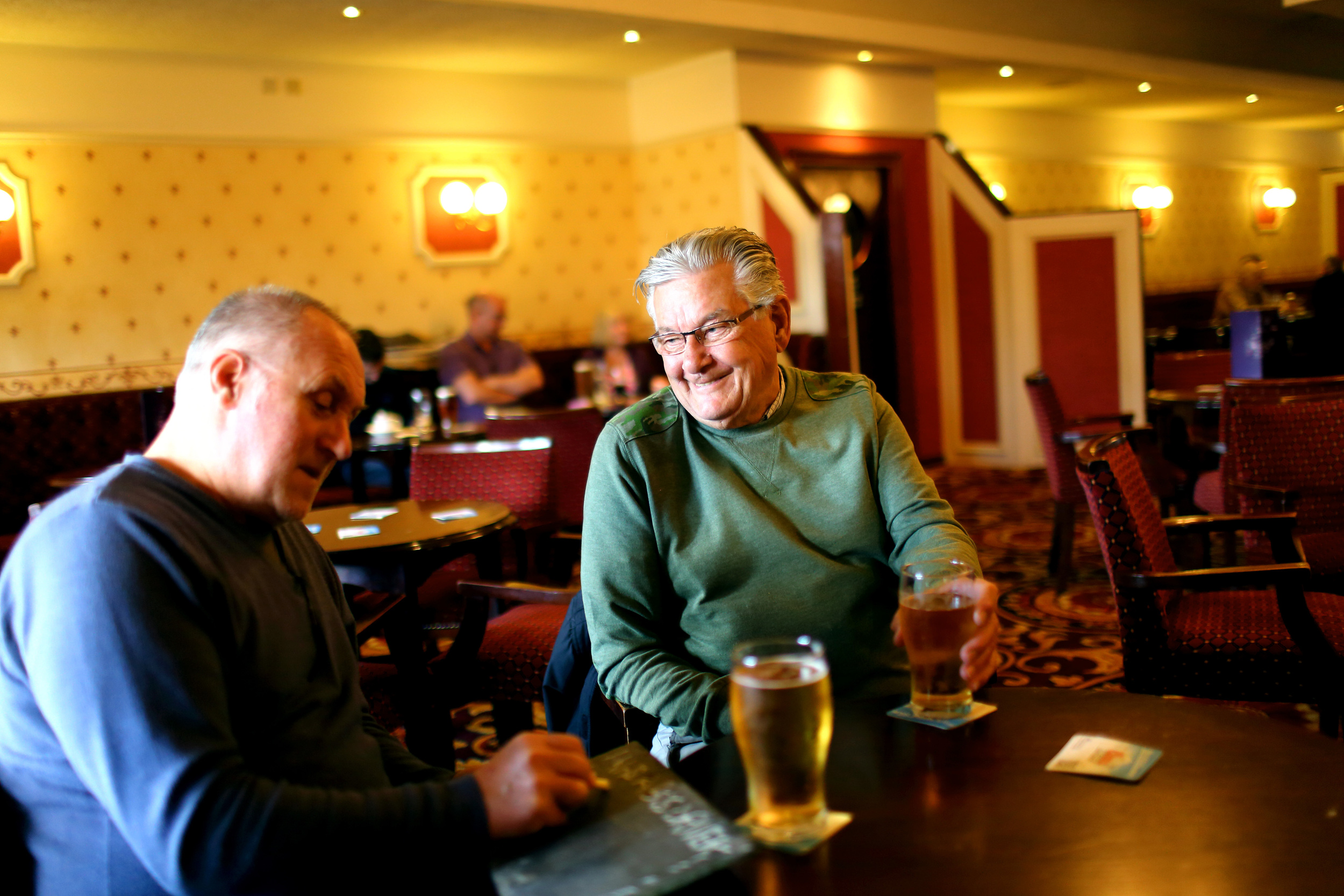 Story collecting workshop at Austin Sports & Social Club in Longbridge, photography by Stephen Burke