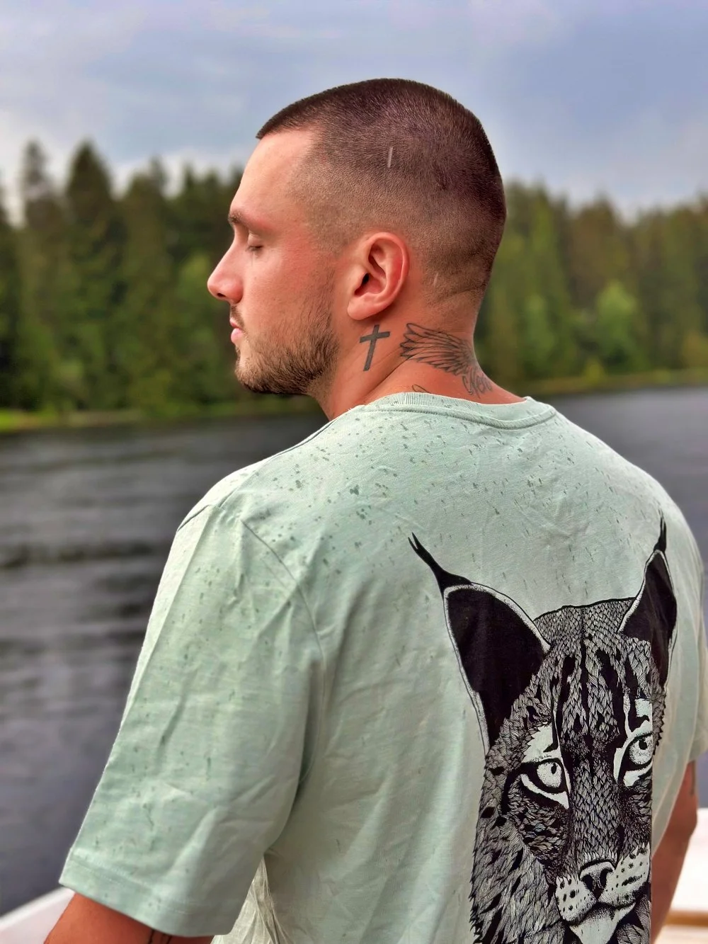 Tom Cat T-Shirt Erwachsene Ecilio 7vsWild.jpg