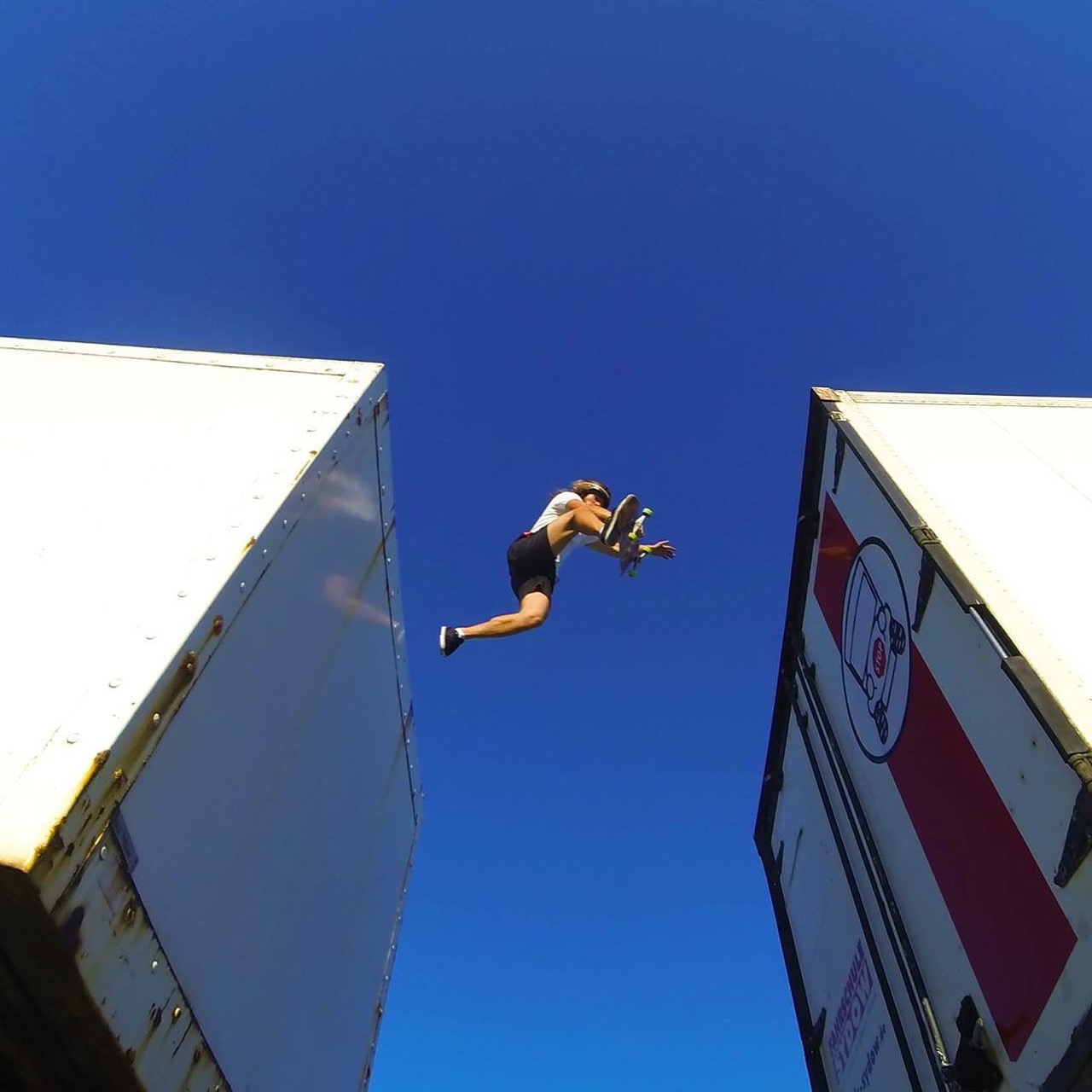 Skateboard Stuntman Profi Tom Cat.jpg
