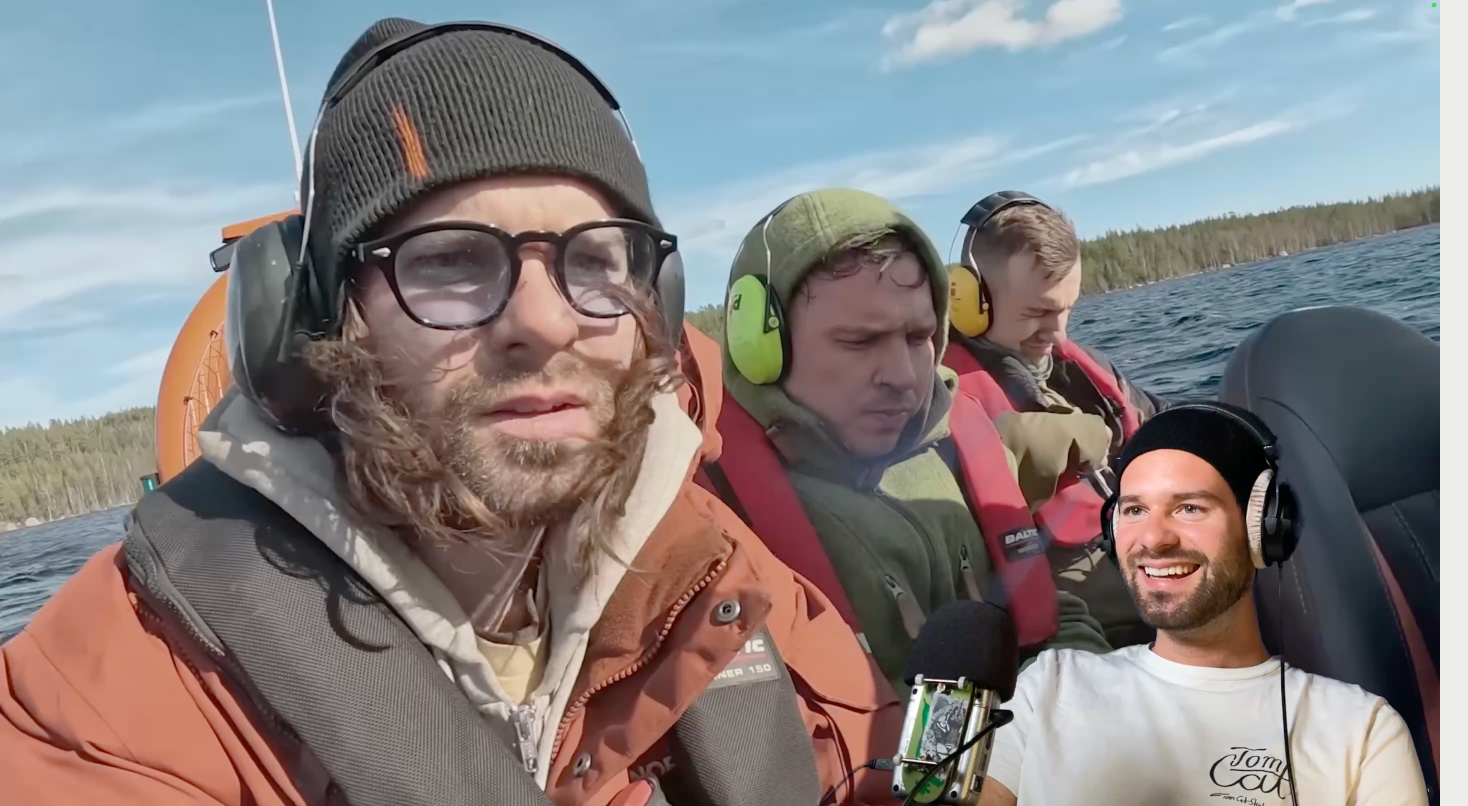 Tom Cat und Hang Ludi bei 7vsWild im Hovercraft.PNG
