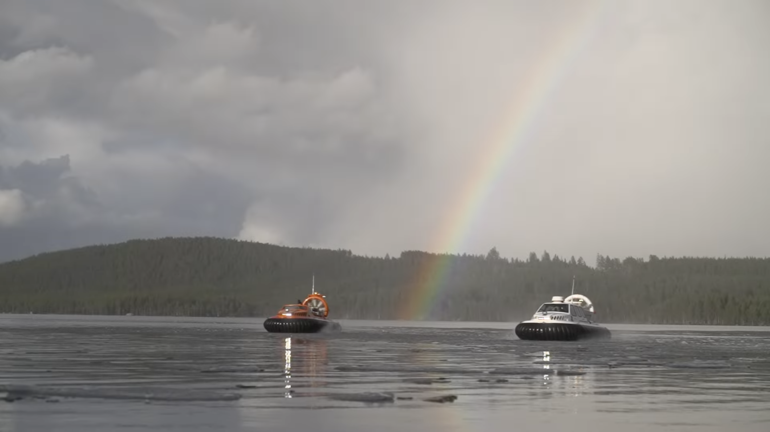 Hovercrafts mit Regenbogen 7vsWild Schweden und Panama mit Tom CatBildschirmfoto 2026-05-14 um 12.39.15 PM.PNG