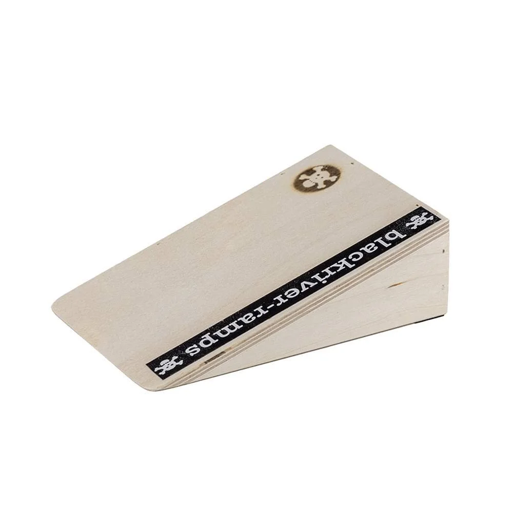 Blackriver Fingerboard Ramps - Street Kicker