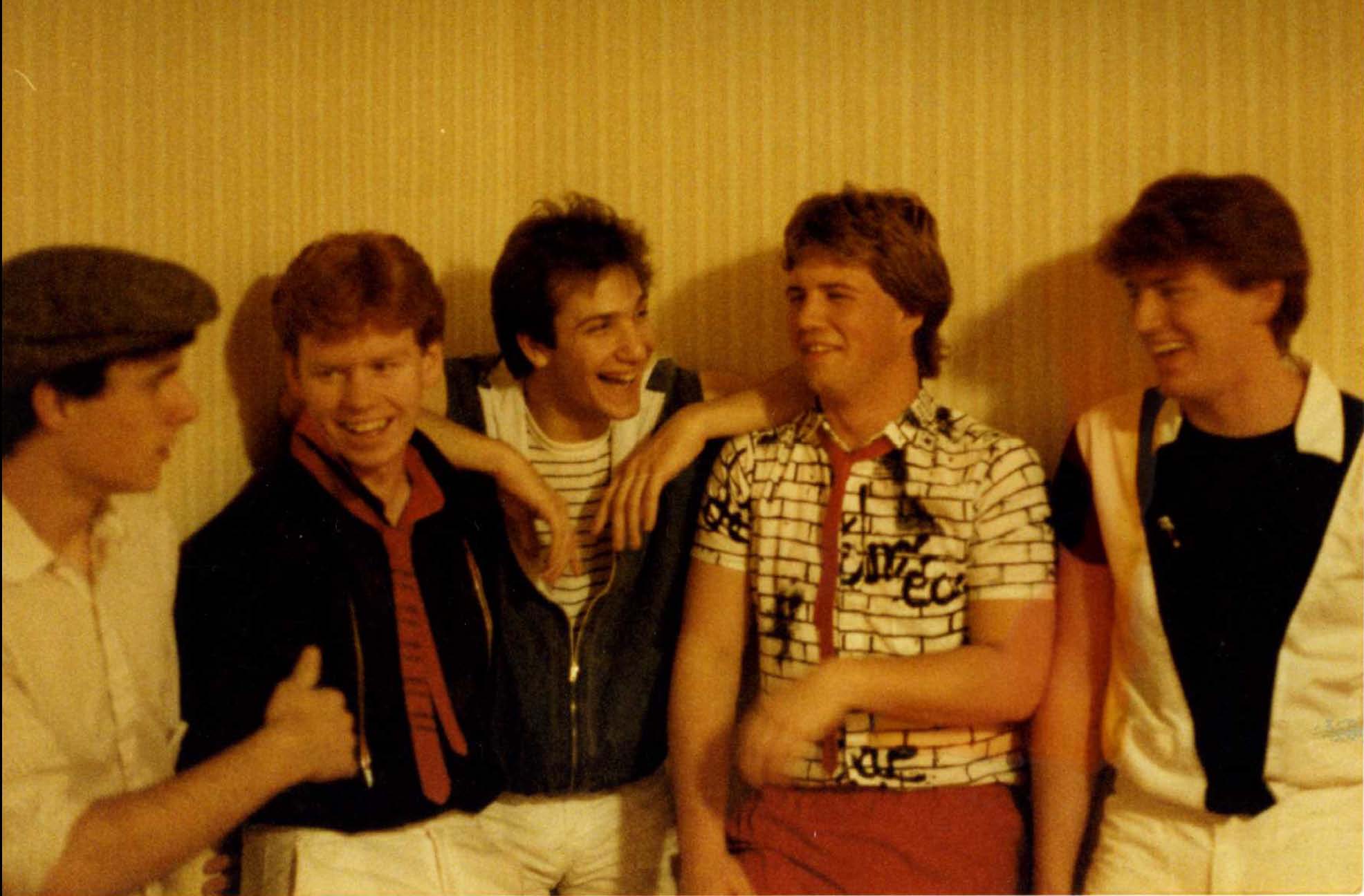 1984_willies_group_photo.jpg