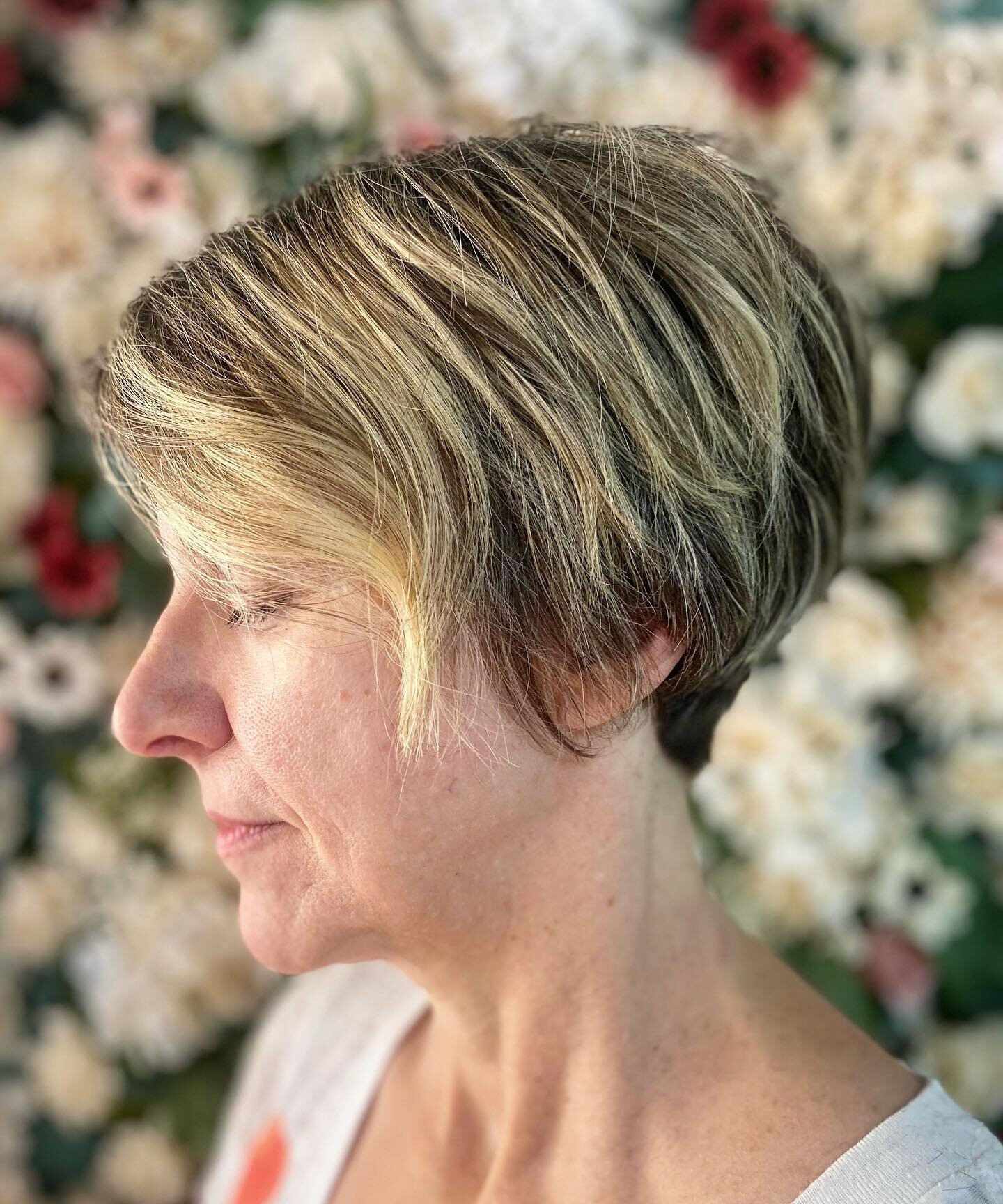 Pixie, grow out maintenance by @haylienhair 🤌🏼 
.
.
.

#thewaywardparlor #southsideatlhair #atlhaircolor #westendbestendatl #atlhairwitch #haylienhair #teamwaywardparlor #atlhaircolorist #atlhairmagic #southsideatlhair #eastpointhair #atlantahairar