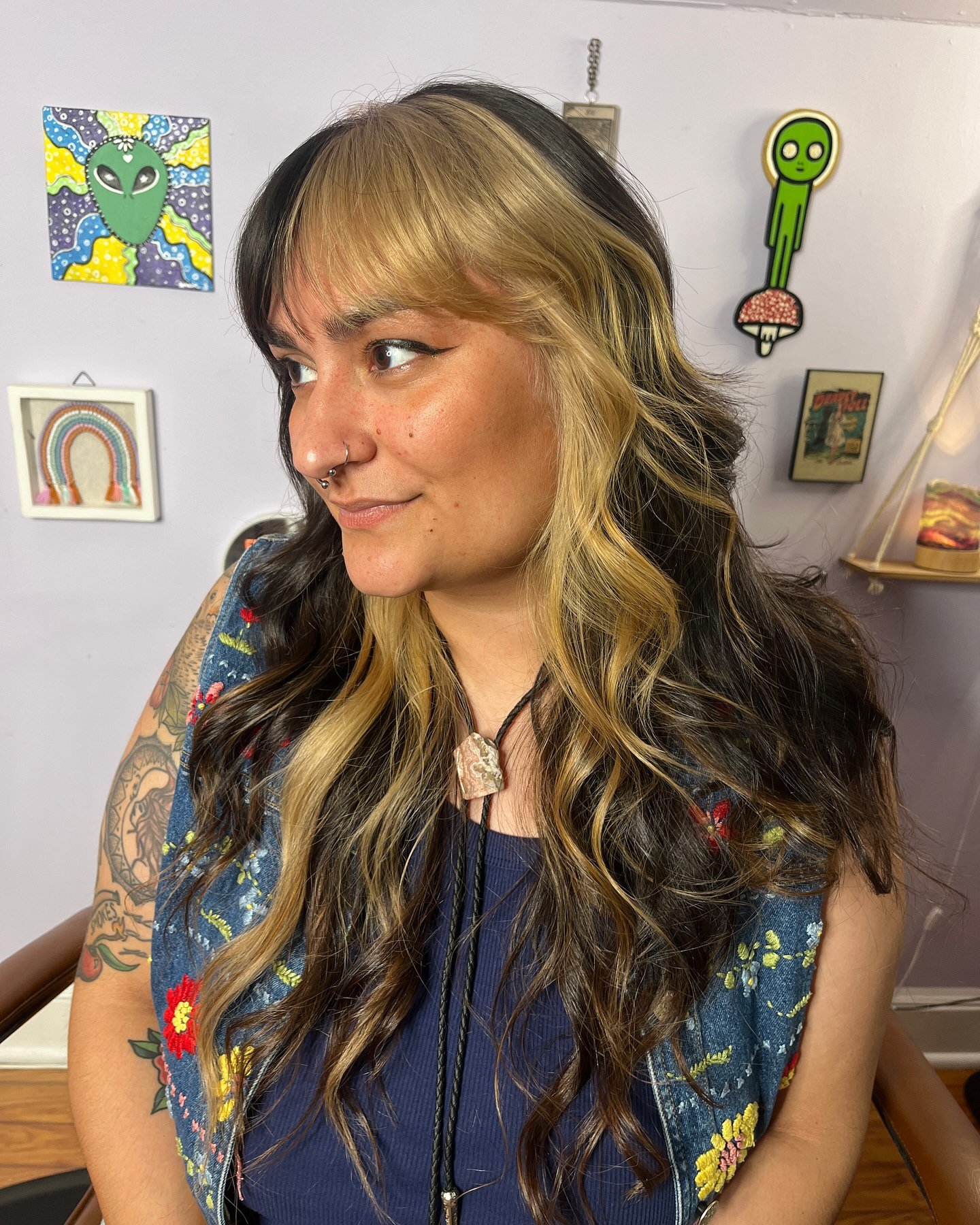 The PERFECT summer pop! By @haylienhair 💞💞💞 
.
.
.
#thewaywardparlor #southsideatlhair #atlhaircolor #westendbestendatl #atlhairwitch #haylienhair #teamwaywardparlor #atlhaircolorist #atlhairmagic #atlantahairartistry #haylienhair #licensedtocreat