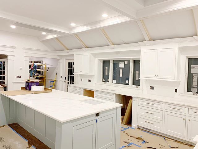 There&rsquo;s nothing better than when it all starts to come together! 😍 #livewellinteriors #interiordesign #customkitchen #homerenovations #kitchendesign #marblecountertops #whitekitchen #danbymarble