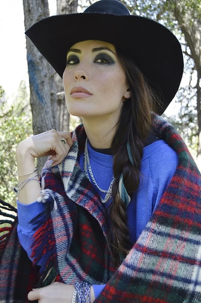 Mandy Amano / Muses & Rebels "gallery twelve" Line