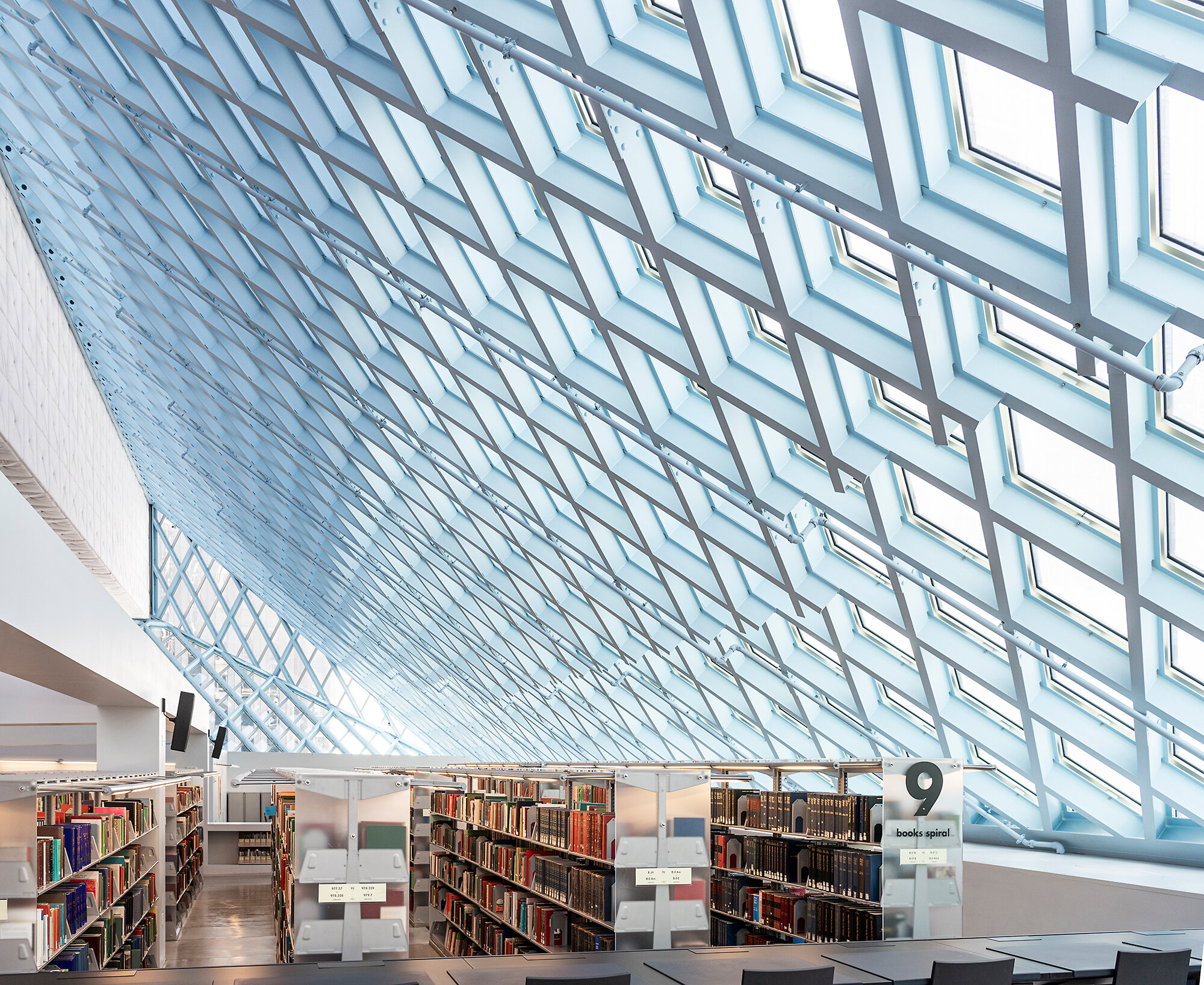 Seattle Public Library | Rem Koolhaas (OMA) and LMN Architects