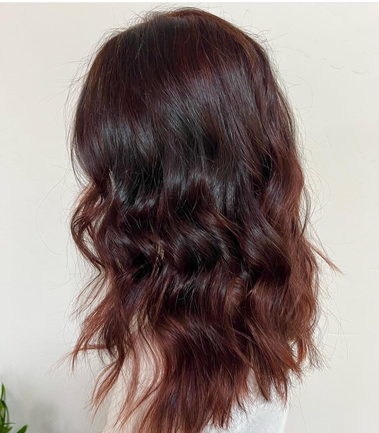 Beautiful red hair color by @stelannxstyled ❤️

Can&rsquo;t get over how stunning this tone is! Want this for your next color? Save for inspo and schedule an appointment with Stella by calling the salon or booking online: 

503-223-7331
www.vagaro.co