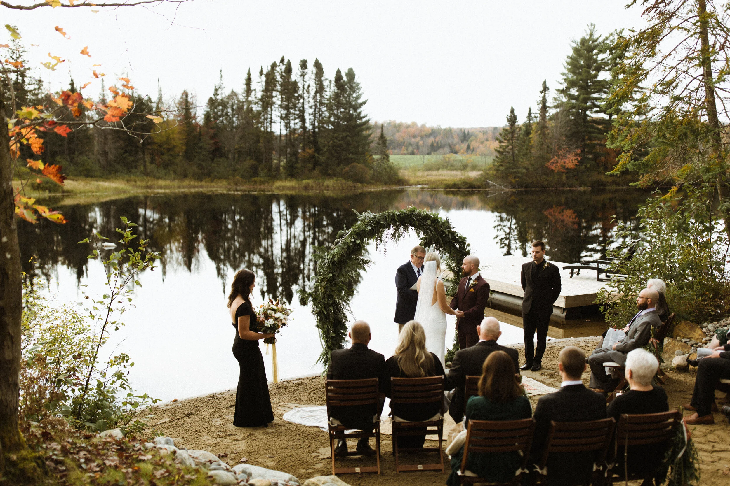 INTIMATE COTTAGE WEDDING {Victoria + Andrew}
