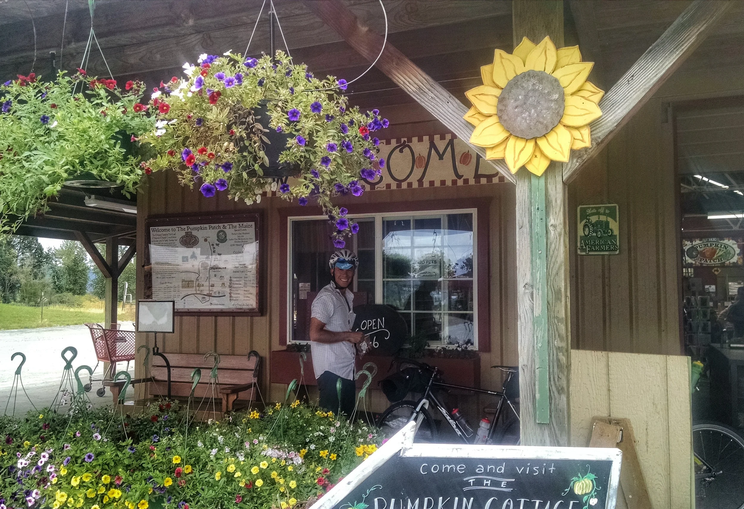 Sauvie Island- a little stop at a country store with fresh produce