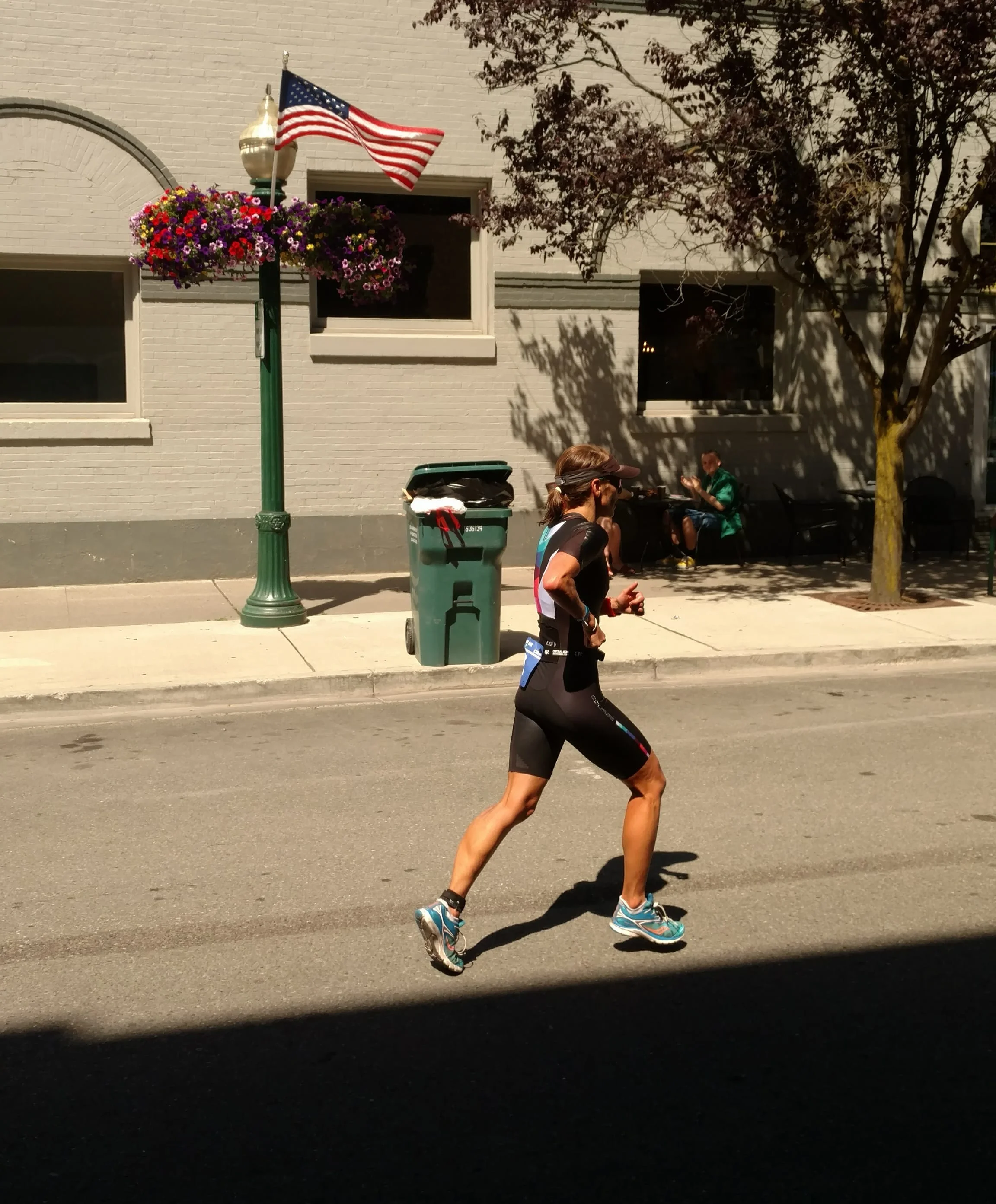 About to make the final turn onto Sherman Ave for the finish line. 