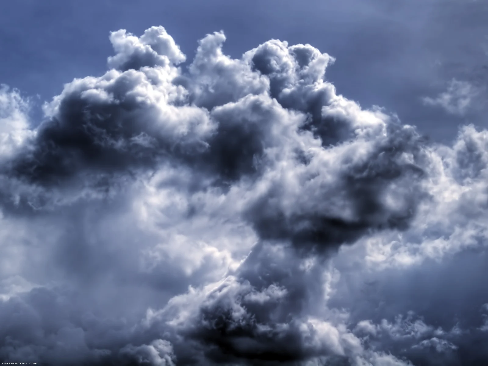 cloud mountain.jpg