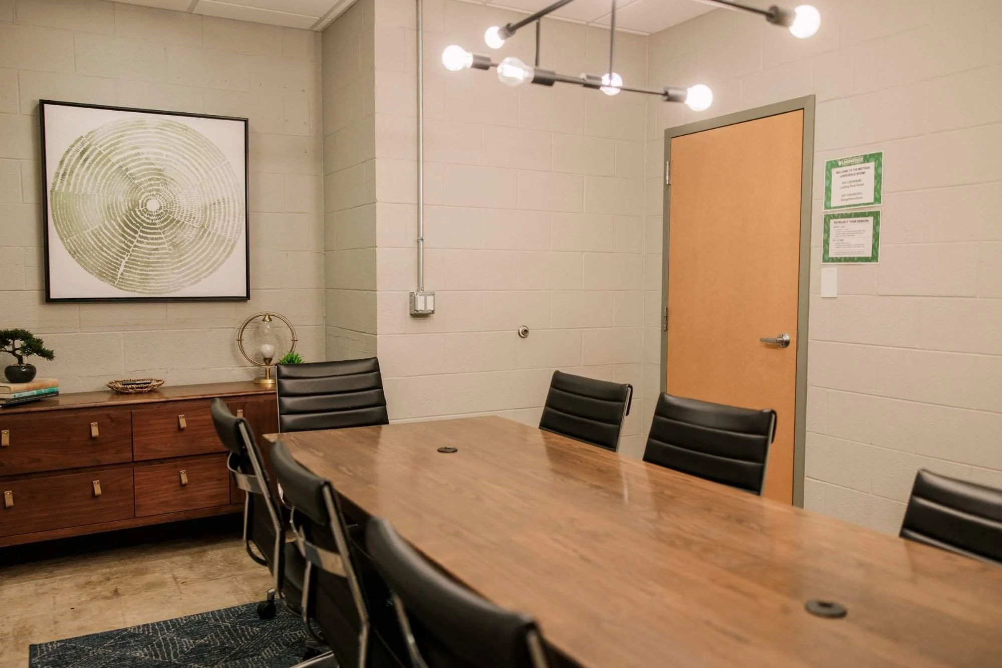 beryl-2025-meeting-room-method-interior-angle3.jpg
