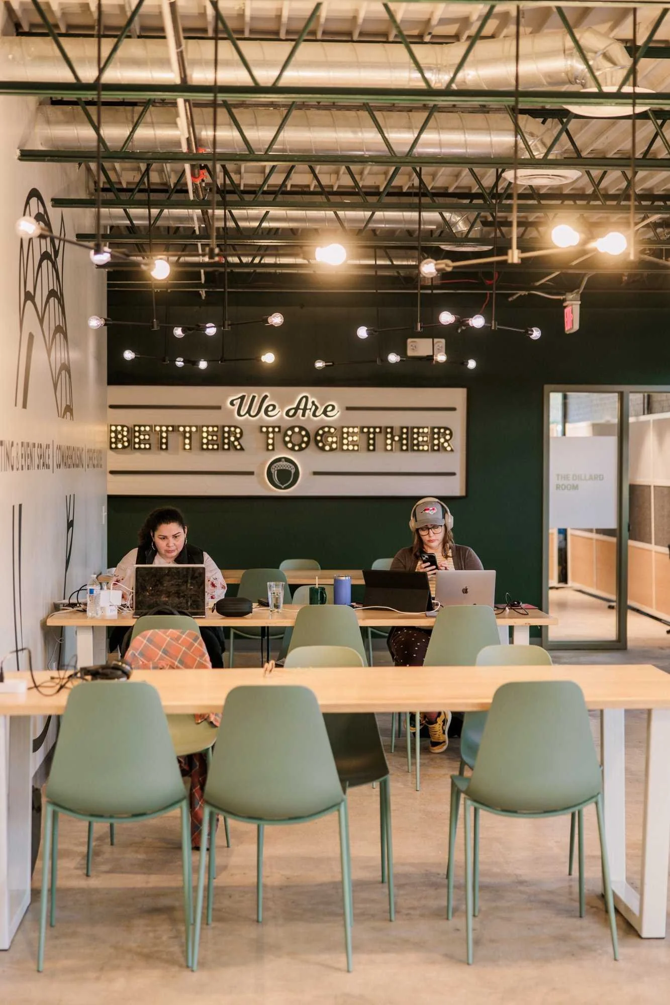 beryl-2025-coworking-members-working-better-together-sign.jpg