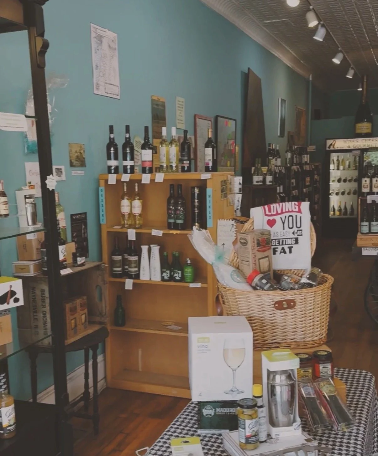 Merry Wine Market