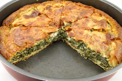 Spinach Pie INGREDIENTS: Wheat flour, Water, Vegetable oils and vegetable fats, Sunflower Oil, Salt, Sugar, Spinach 13%, Leek, Whey cheese 6%, Onion, Olive Oil, Feta cheese 1%, Semolina, Skimmed Powder milk, Dill, Pepper